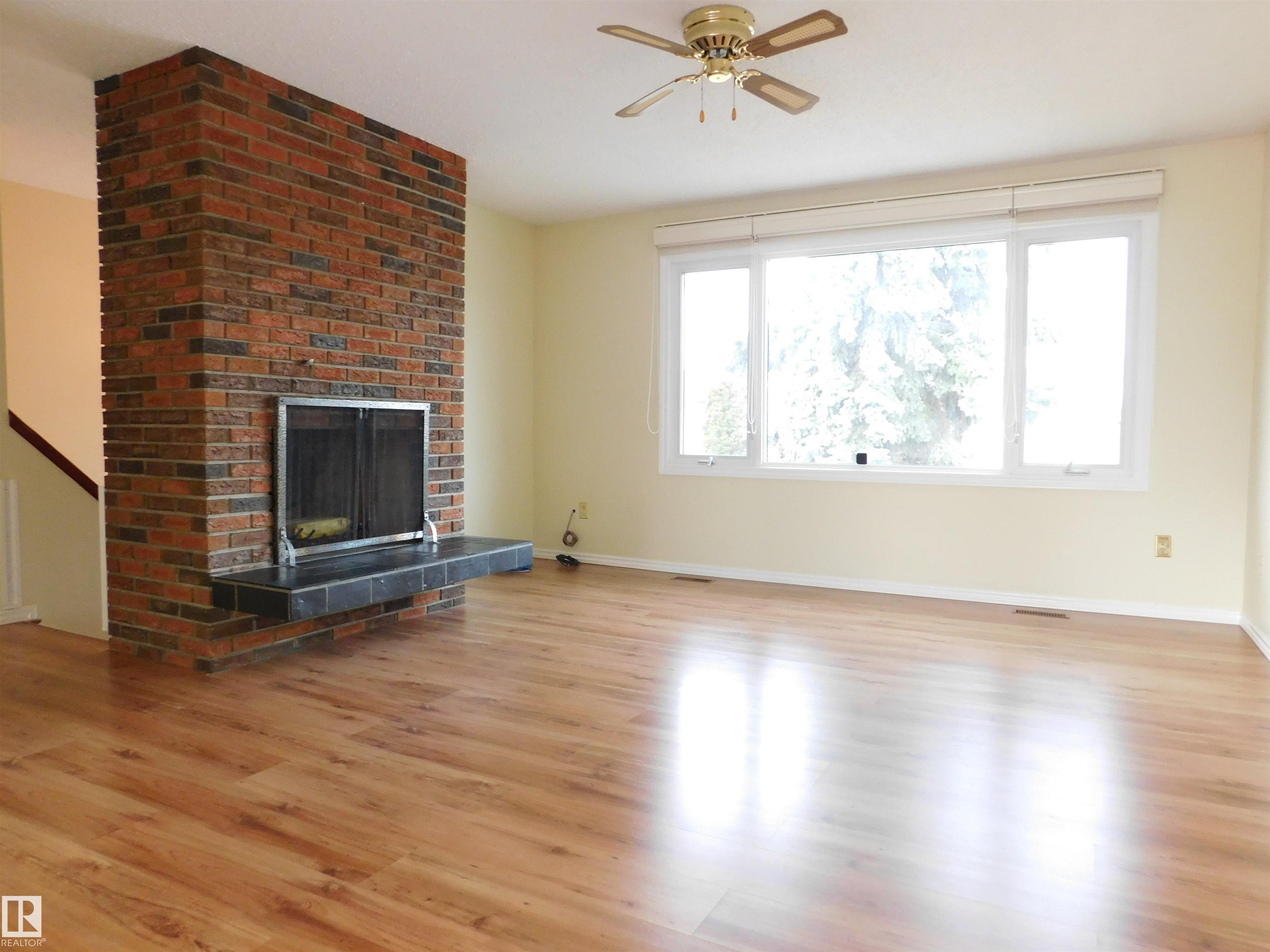 Photo 6 at 9311 187 Street NW, Belmead, Edmonton