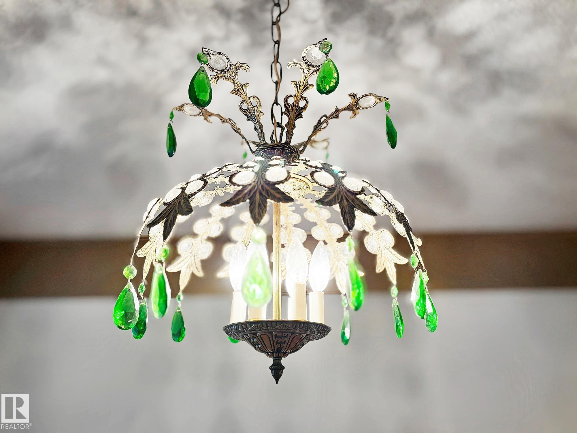 Photo 12 at 186 Willow Way NW, Westridge, Edmonton