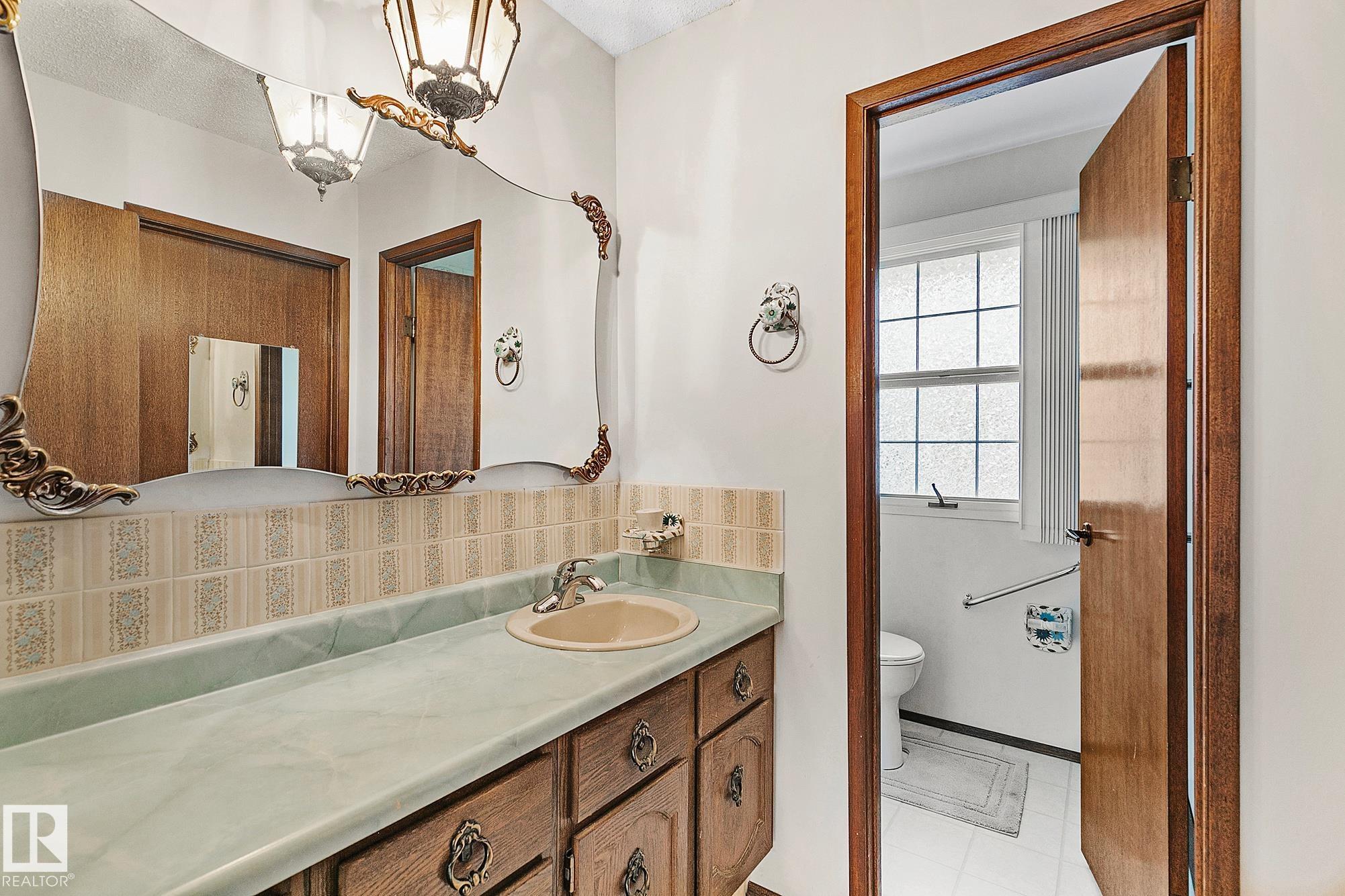 Photo 24 at 186 Willow Way NW, Westridge, Edmonton