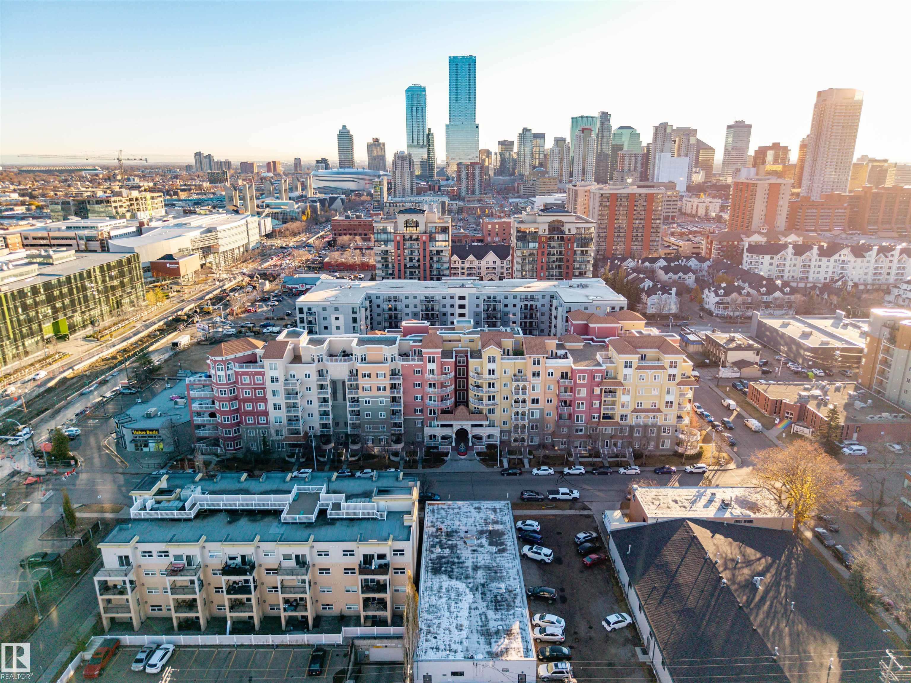 Photo 31 at 609 - 10333 112 Street NW, Wîhkwêntôwin, Edmonton