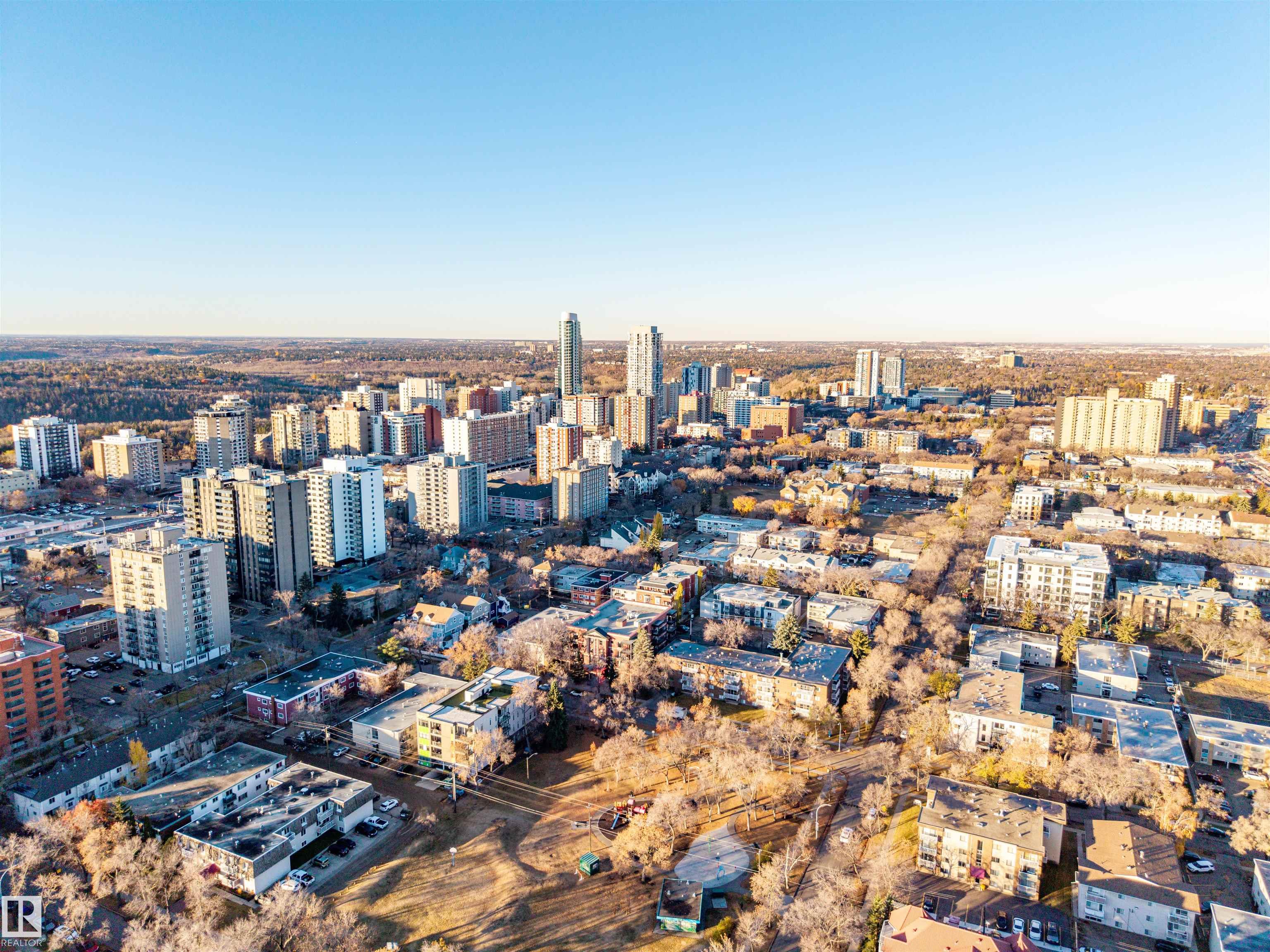 Photo 37 at 609 - 10333 112 Street NW, Wîhkwêntôwin, Edmonton