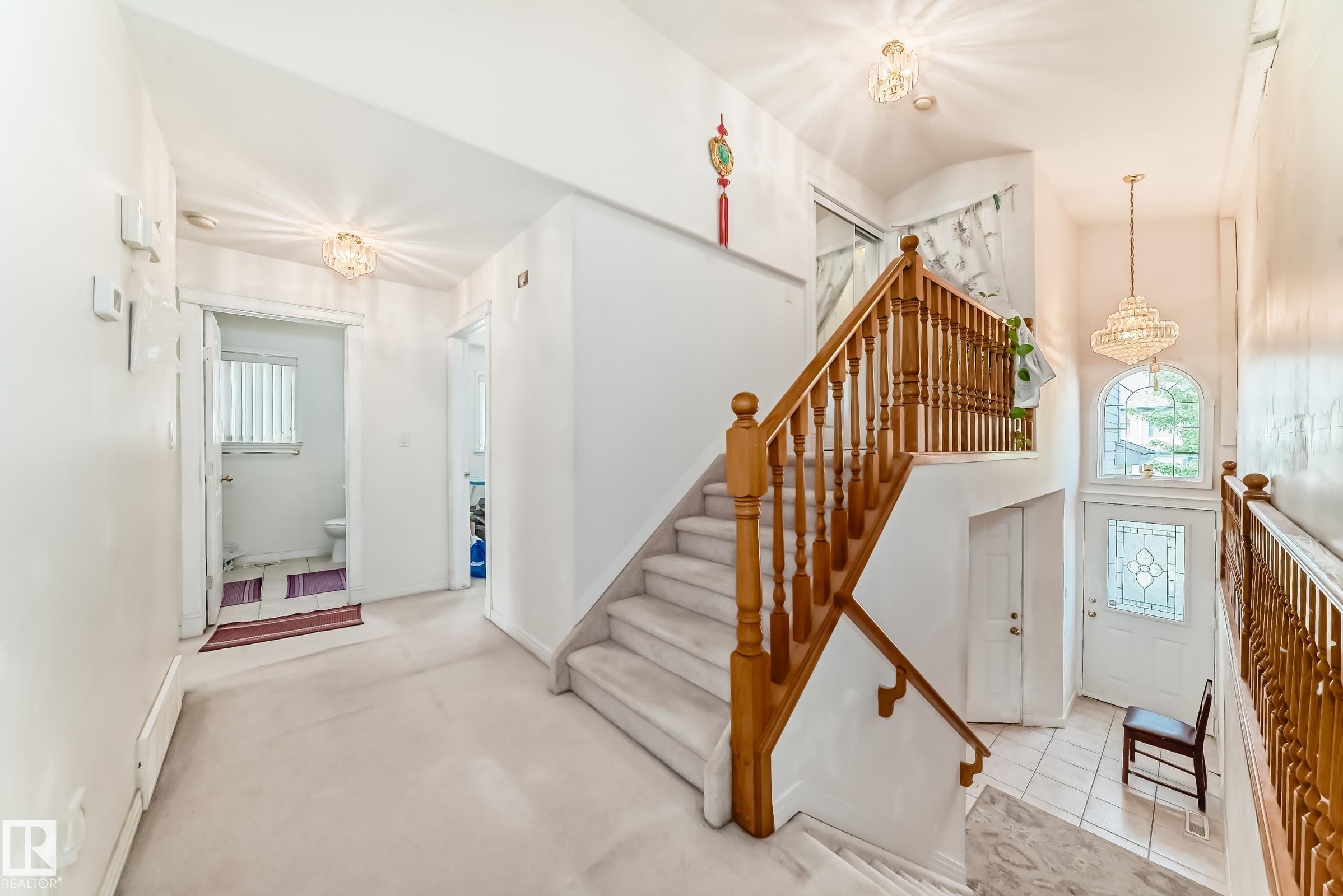 Photo 24 at 3135 34b Avenue NW, Wild Rose, Edmonton