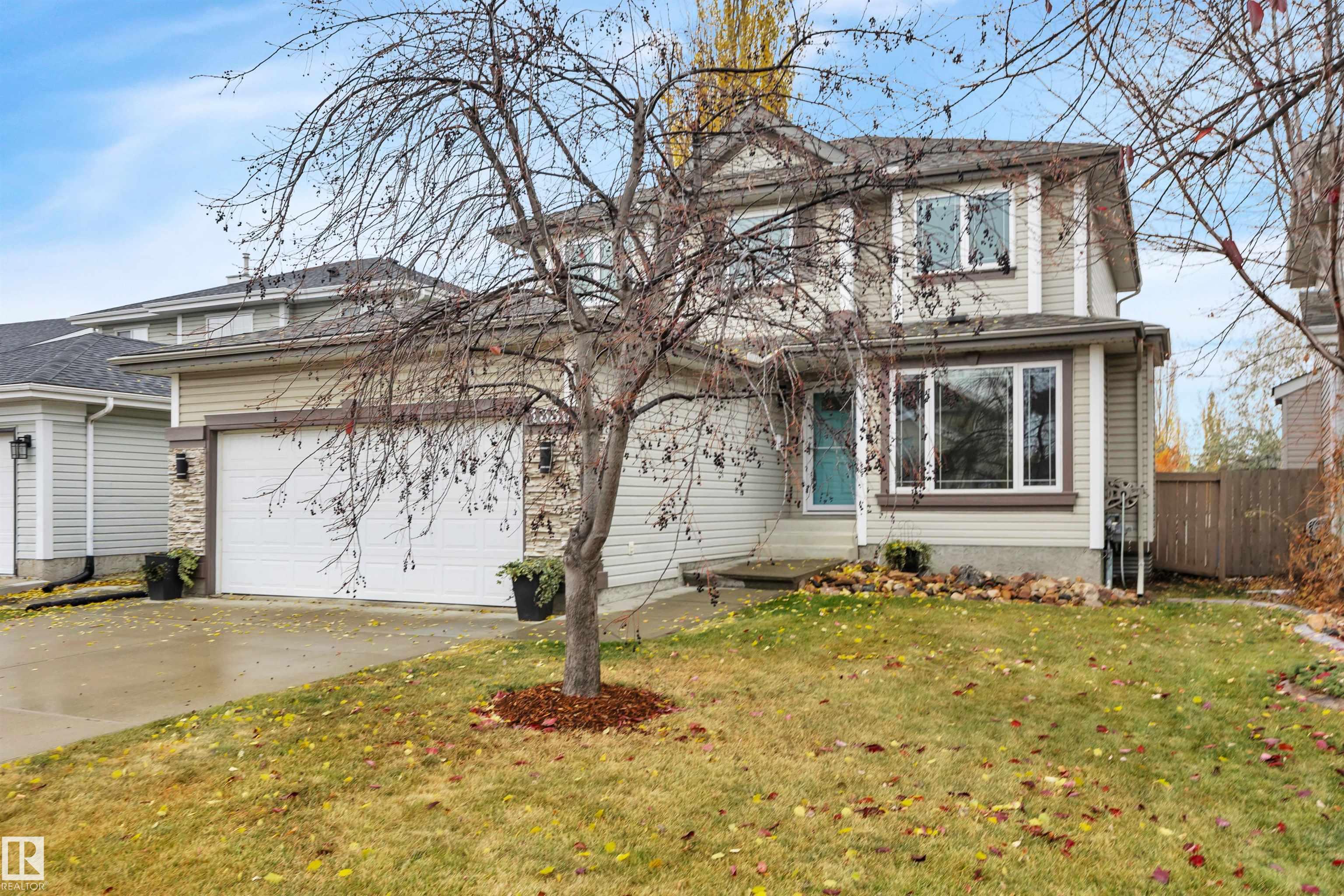 Photo 3 at 1330 118a Street NW, Twin Brooks, Edmonton