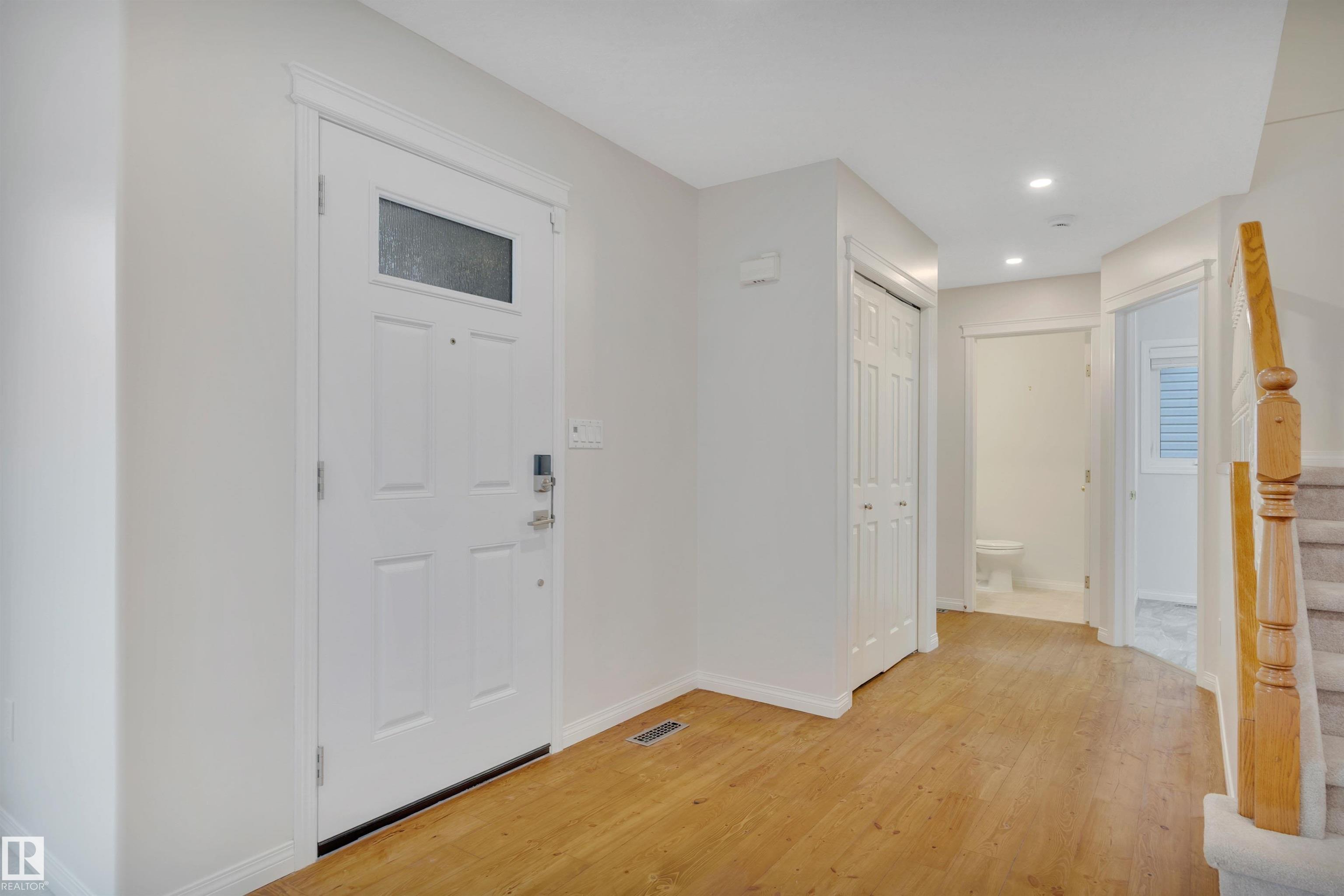 Photo 6 at 1330 118a Street NW, Twin Brooks, Edmonton