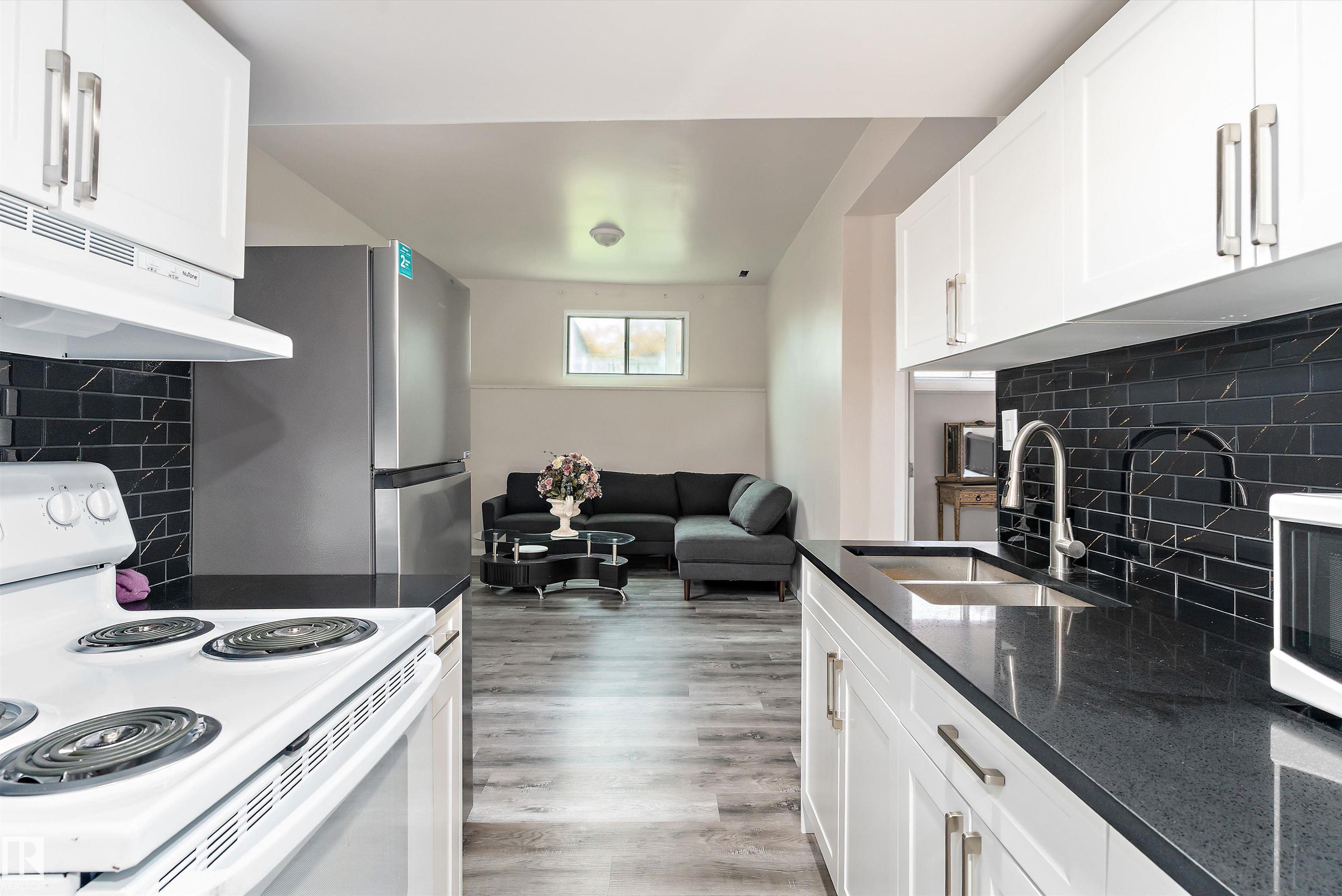 Photo 20 at 3214 71 Street NW, Kameyosek, Edmonton