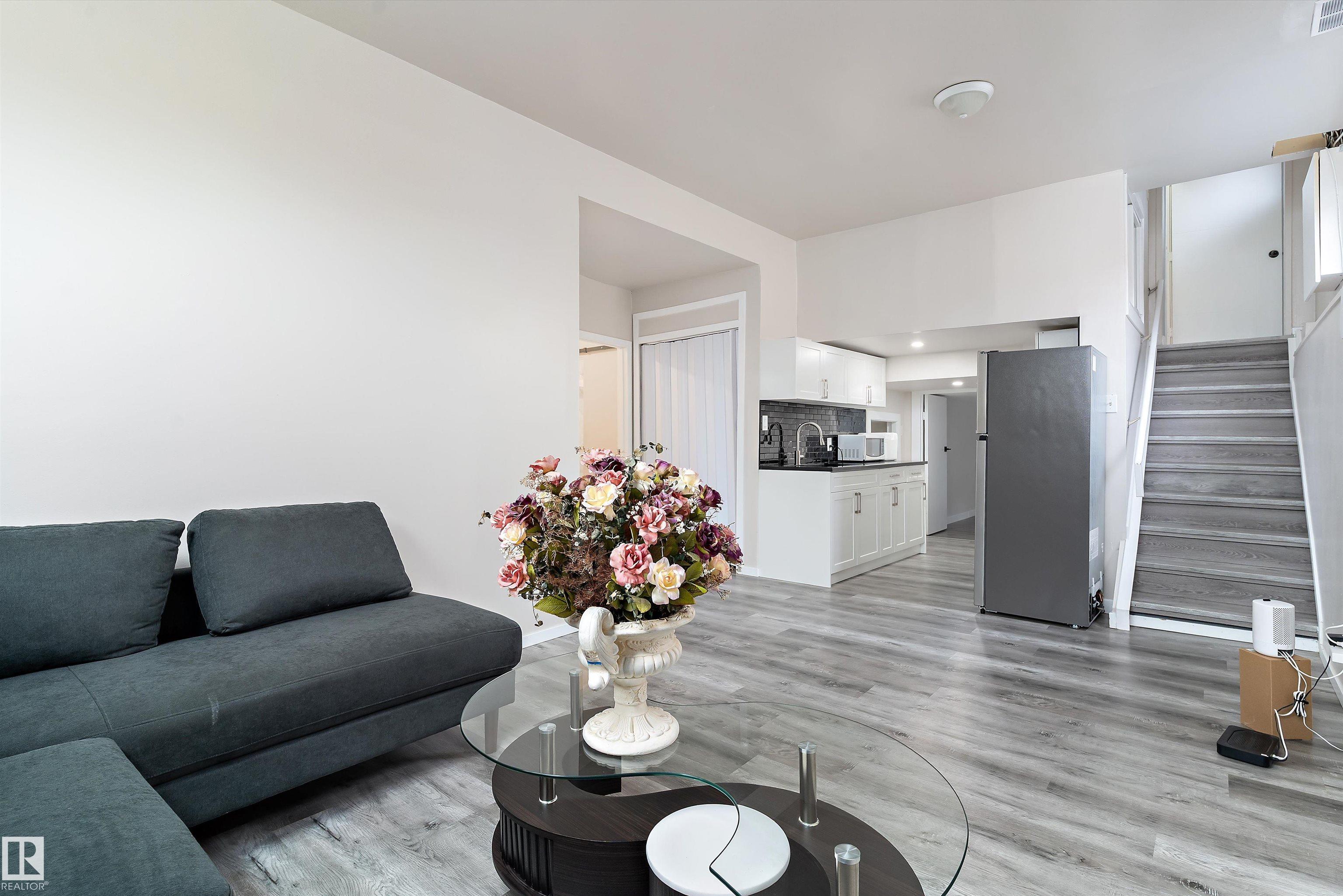 Photo 21 at 3214 71 Street NW, Kameyosek, Edmonton