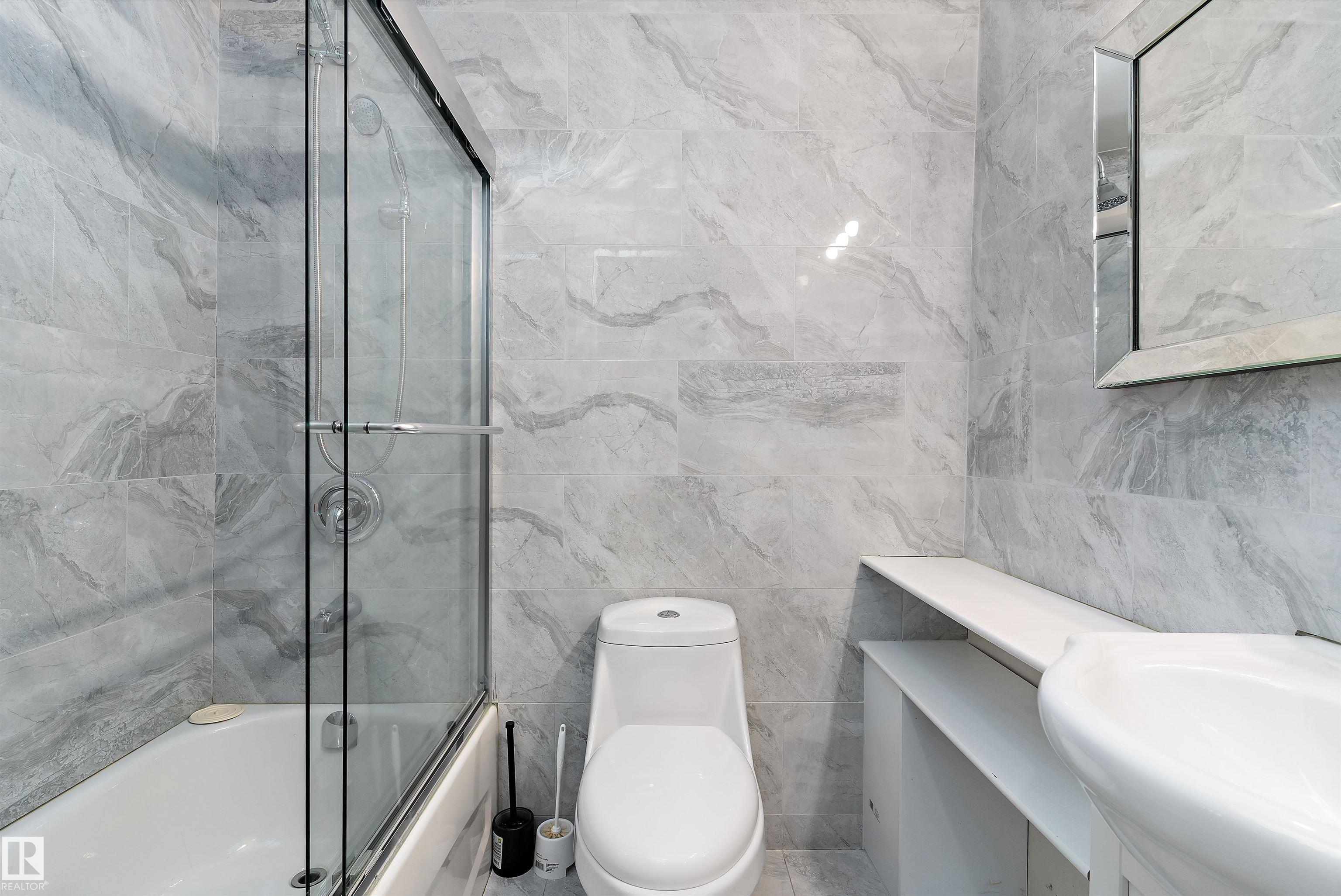 Photo 22 at 3214 71 Street NW, Kameyosek, Edmonton