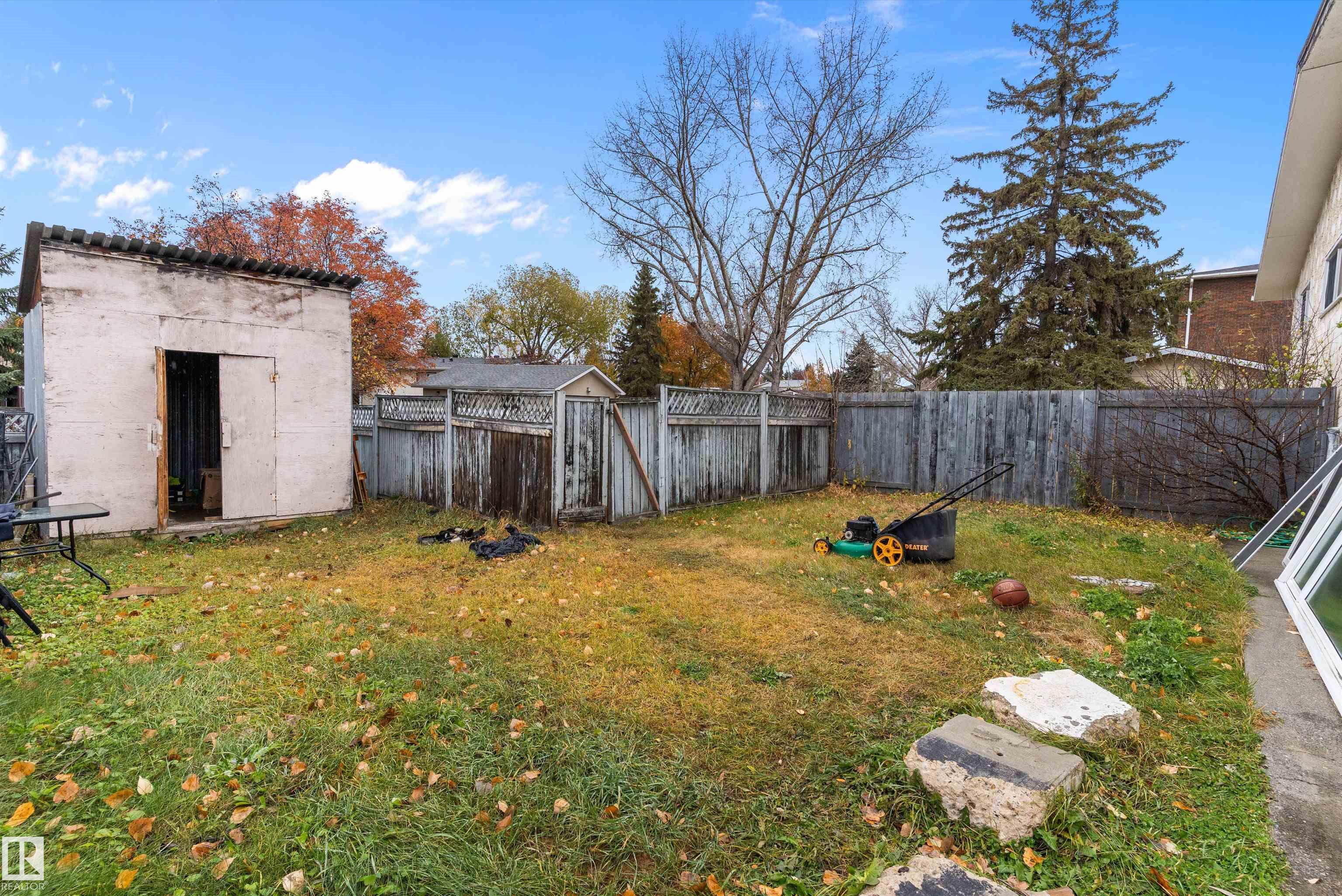 Photo 34 at 3214 71 Street NW, Kameyosek, Edmonton