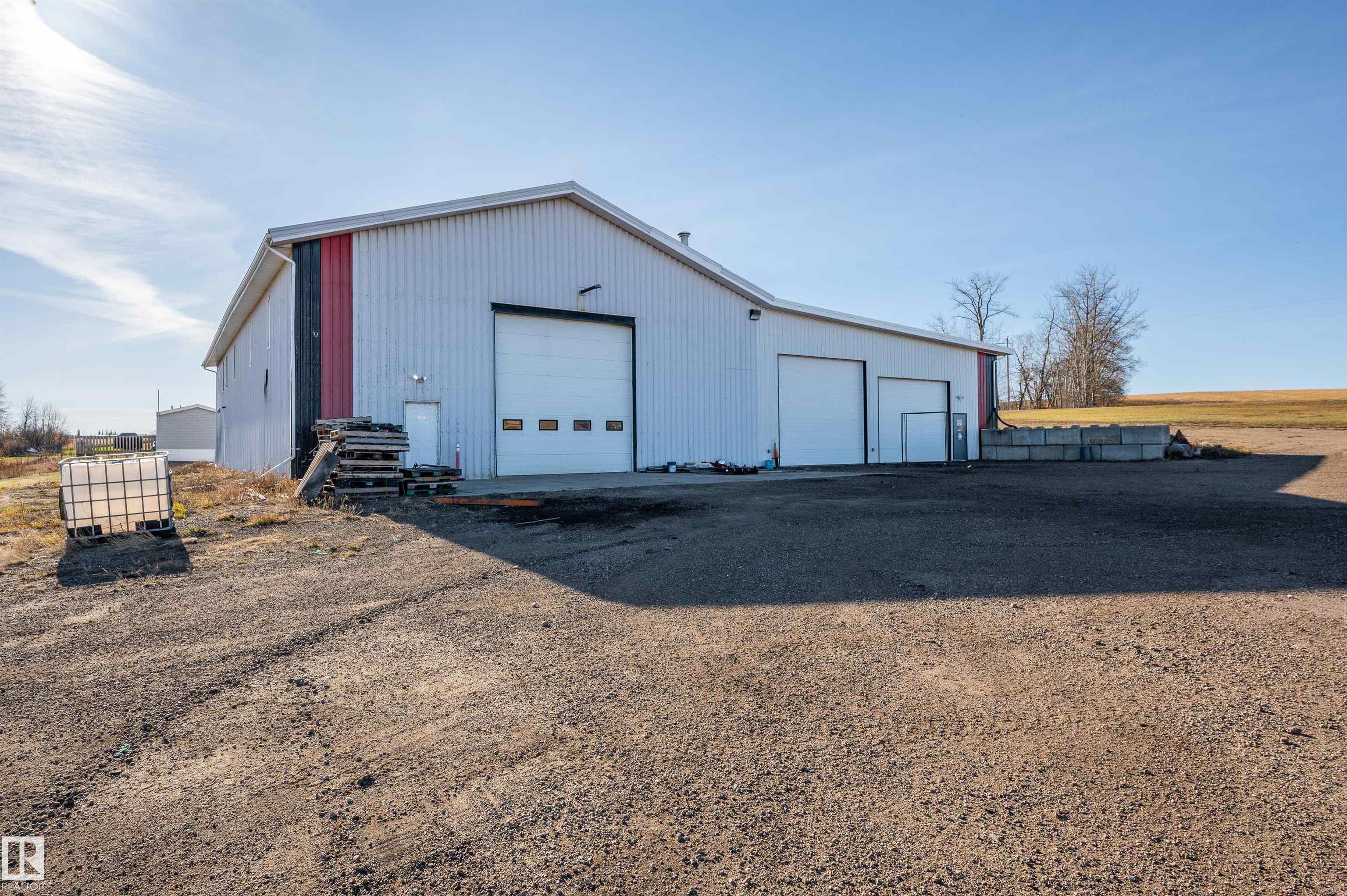 Photo 3 at 57119 Rge Rd 241, None, Rural Sturgeon County