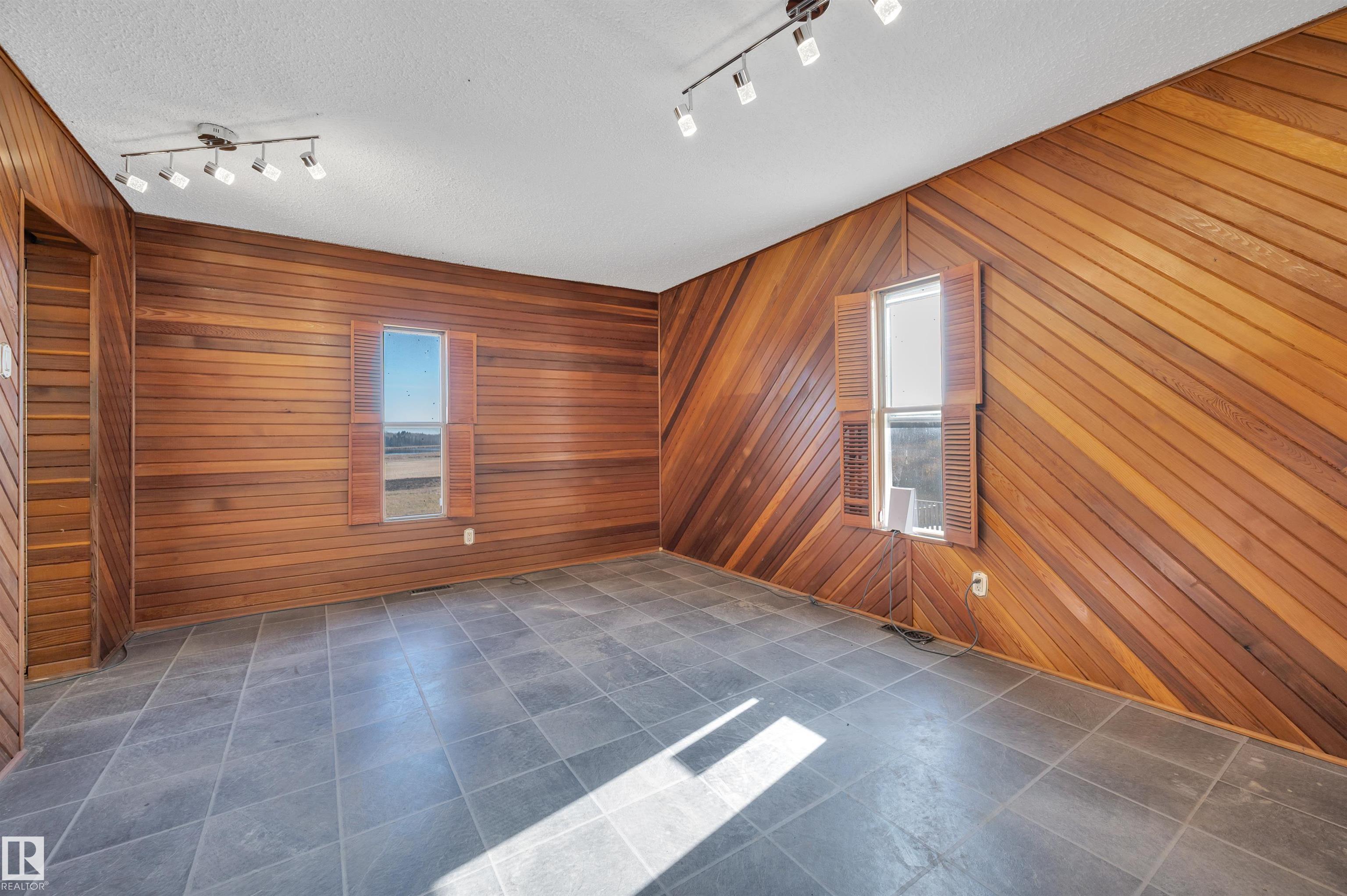 Photo 40 at 57119 Rge Rd 241, None, Rural Sturgeon County