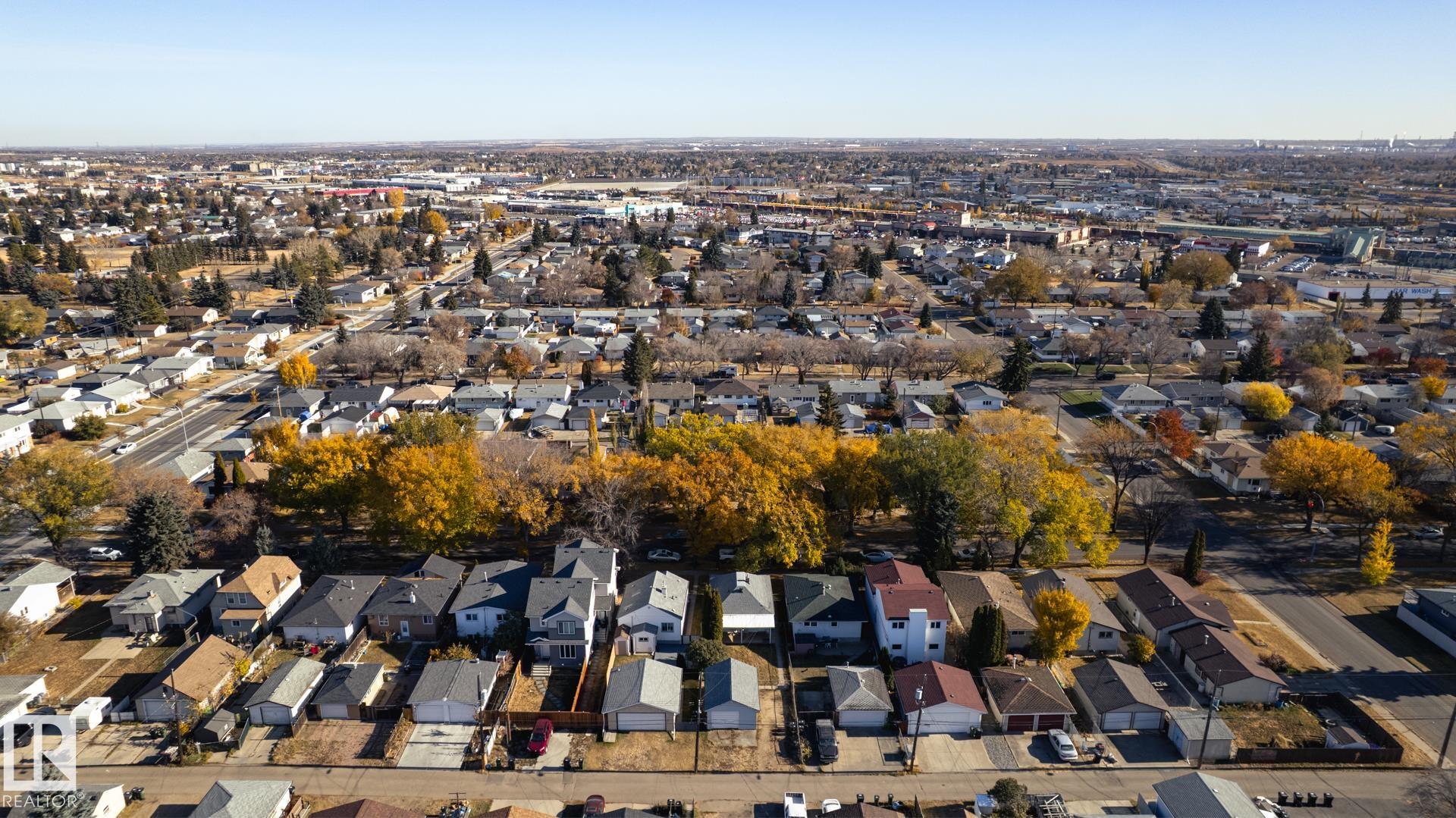 Photo 9 at 13126 64 Street NW, Belvedere, Edmonton