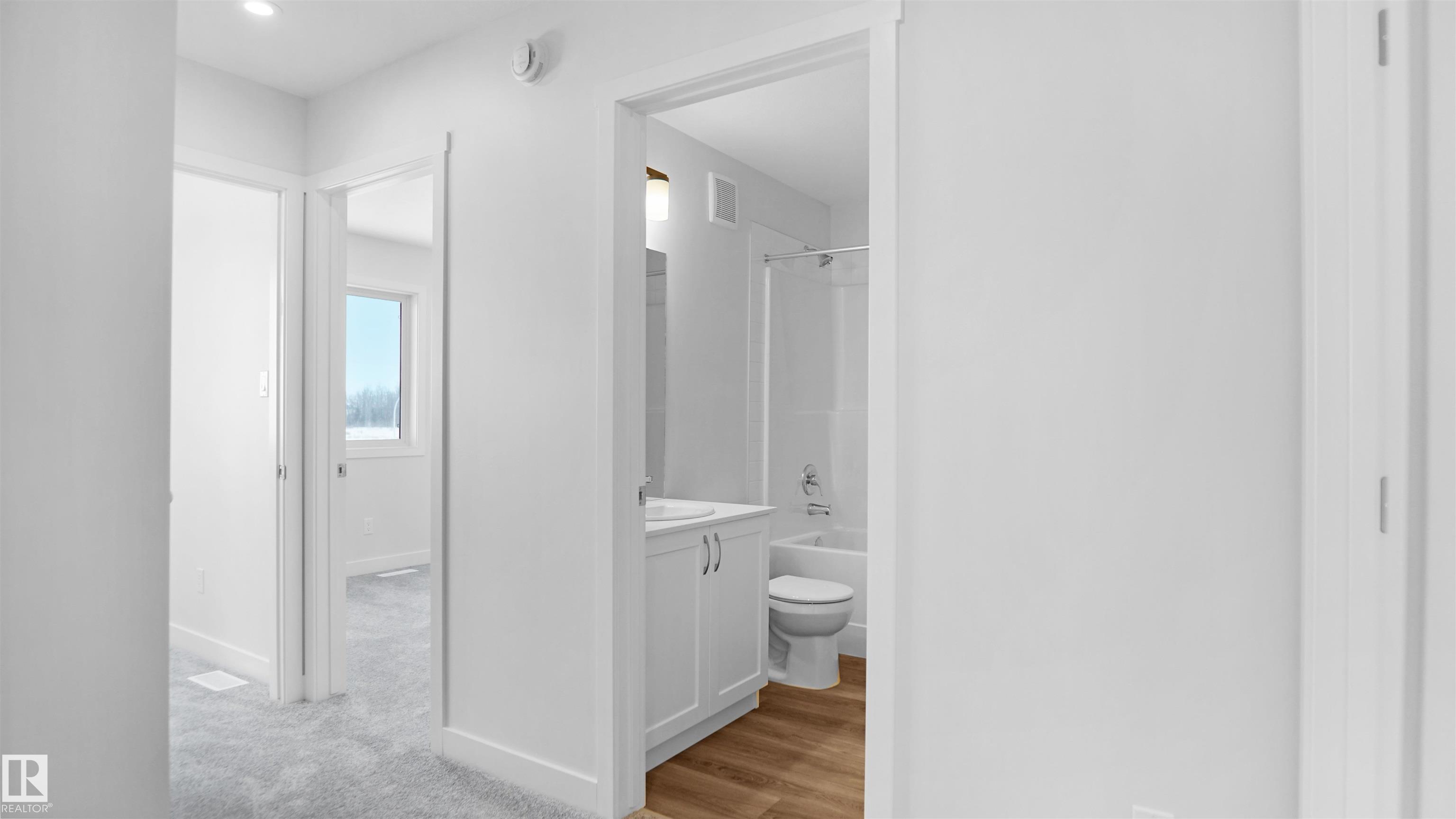 Photo 25 at 938 19 Avenue NW, Aster, Edmonton