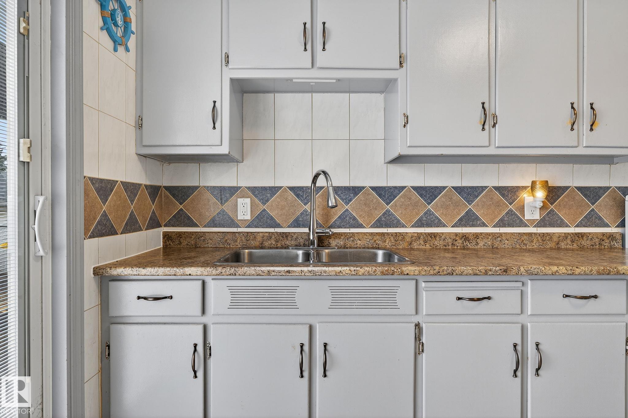 Photo 16 at 13108 62 Street NW, Belvedere, Edmonton