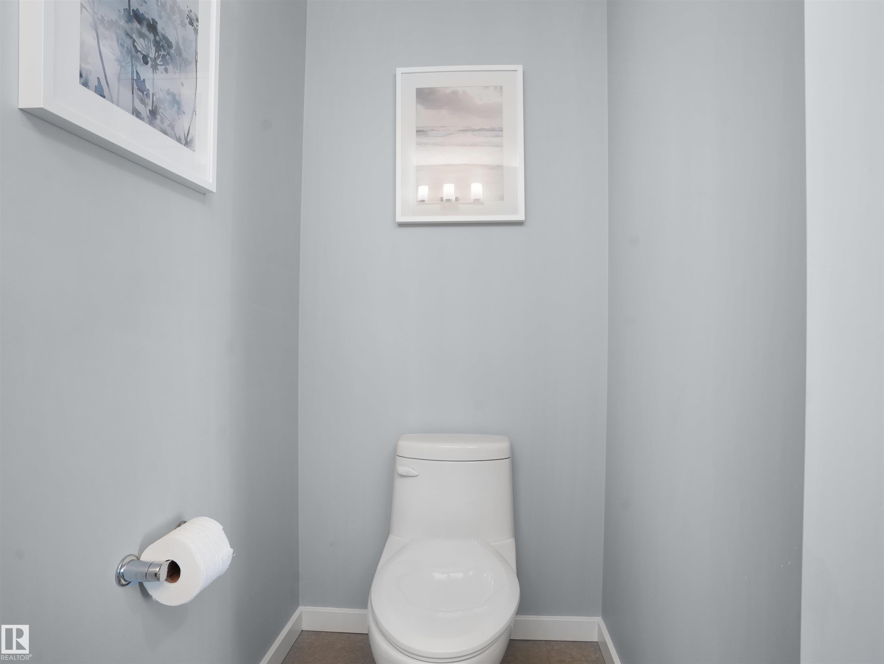 Photo 43 at 207 41 Avenue NW, Maple Crest, Edmonton