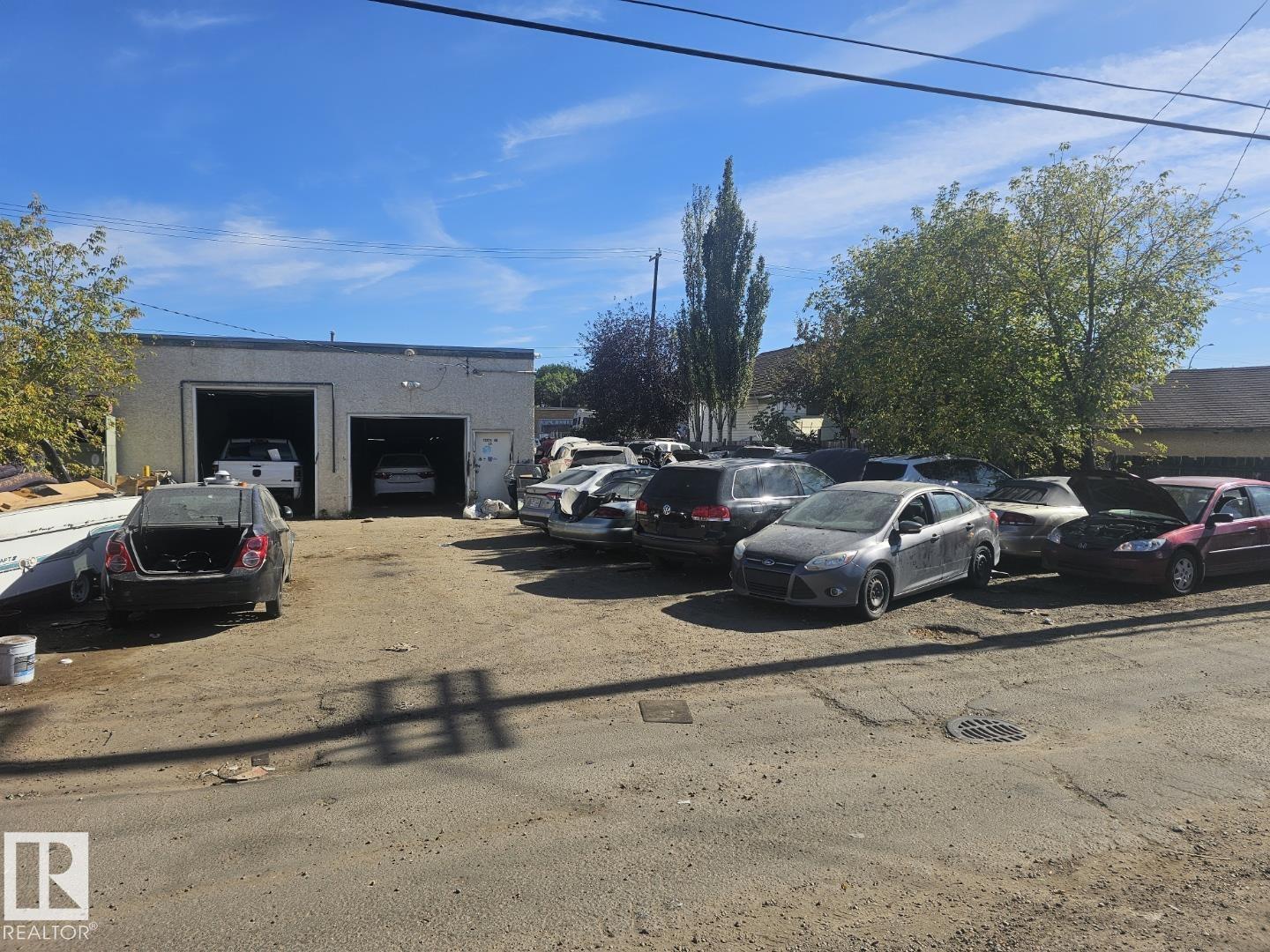 Picture for 12124/12122 66 ST NE