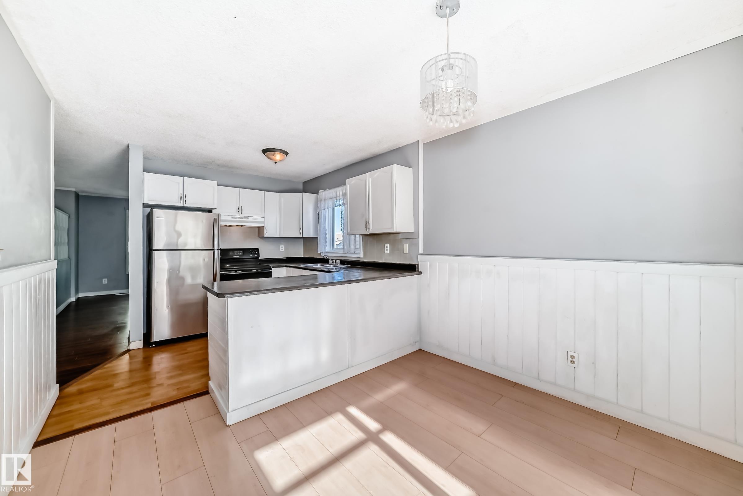 Photo 15 at 325 Warwick Road NW, Dunluce, Edmonton