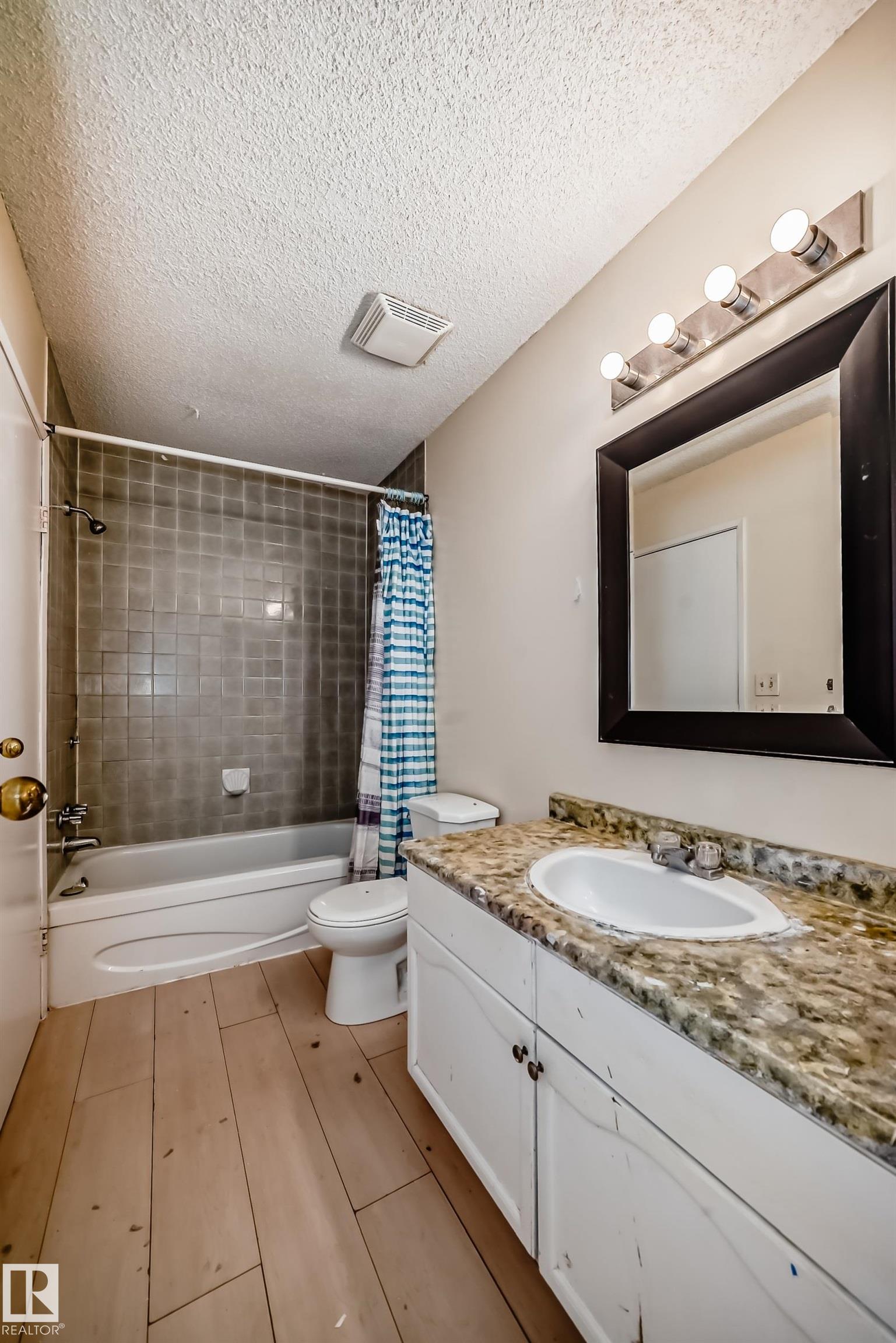 Photo 27 at 325 Warwick Road NW, Dunluce, Edmonton