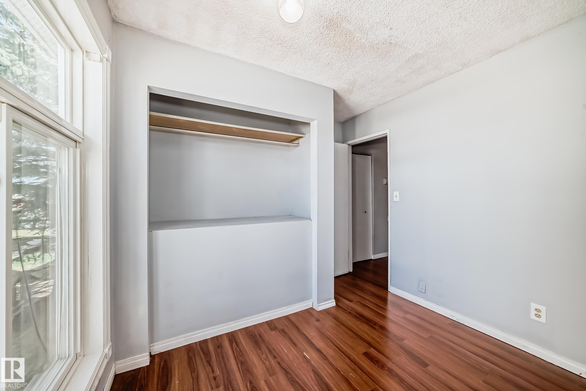 Photo 32 at 325 Warwick Road NW, Dunluce, Edmonton