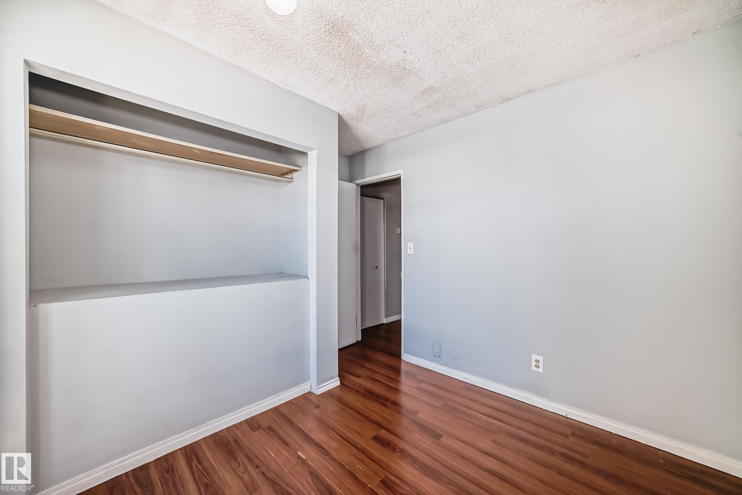 Photo 33 at 325 Warwick Road NW, Dunluce, Edmonton