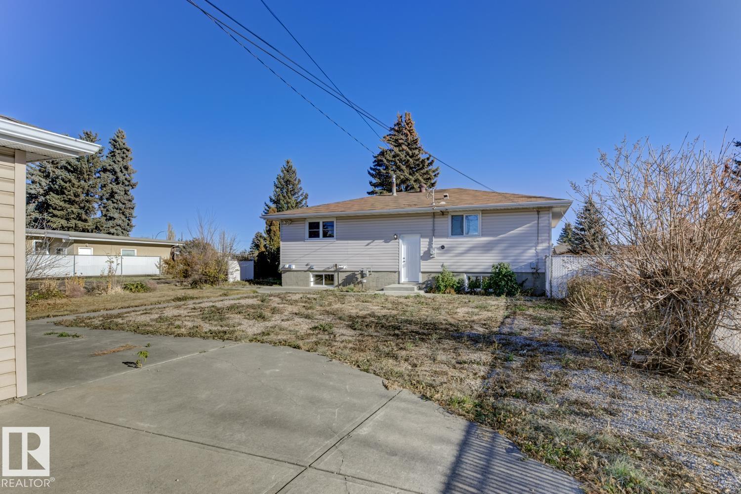 Photo 29 at 12904 95a Street NW, Killarney, Edmonton