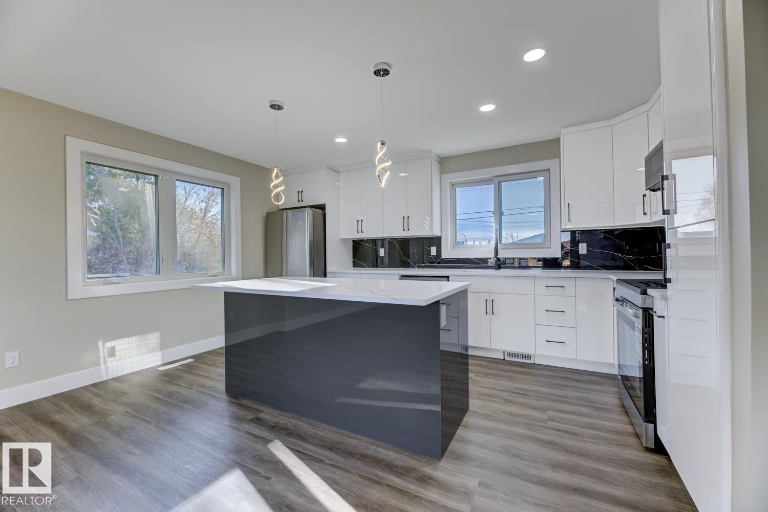 Photo 8 at 12904 95a Street NW, Killarney, Edmonton