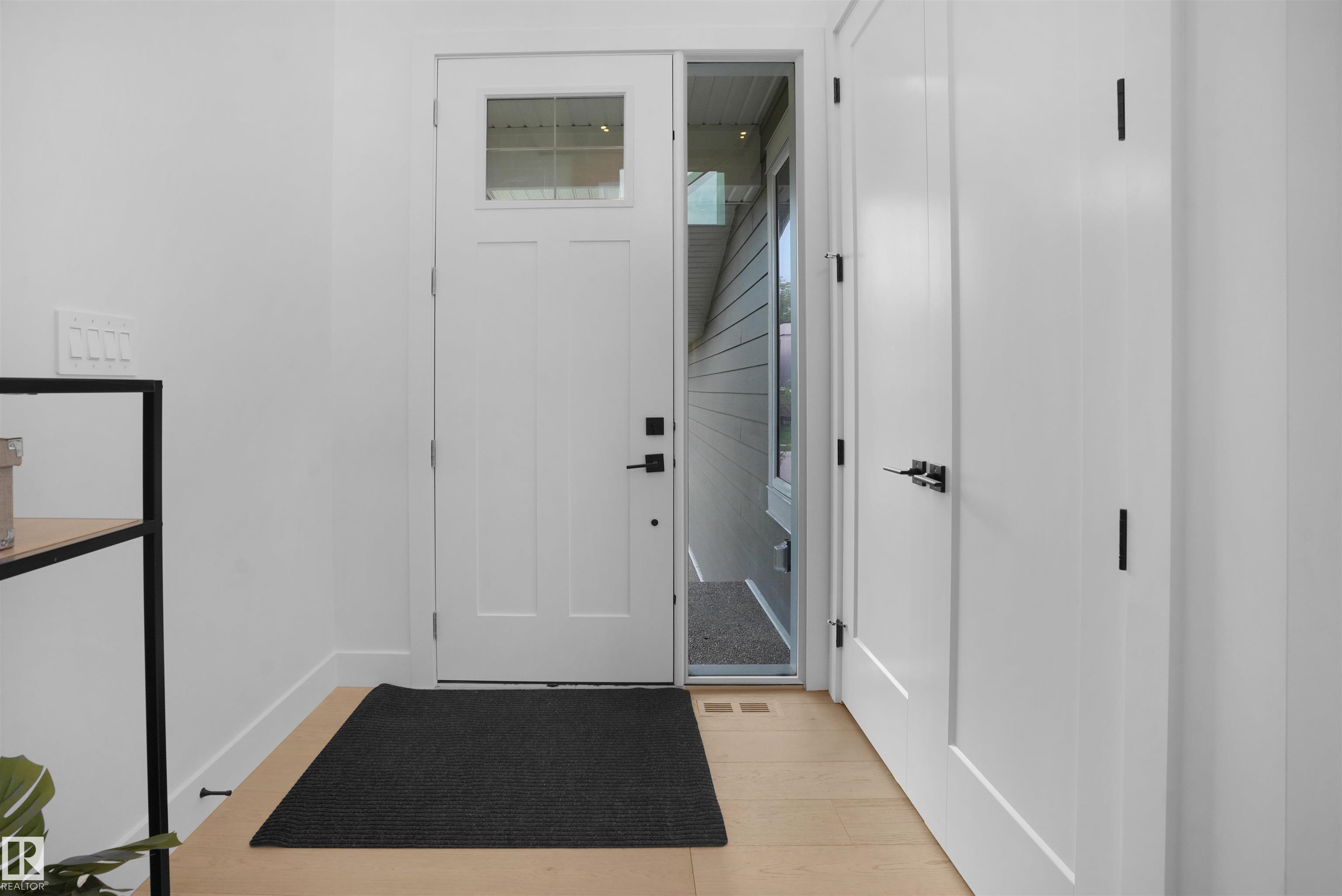 Photo 9 at 4685 Chegwin Wynd SW, Chappelle Area, Edmonton