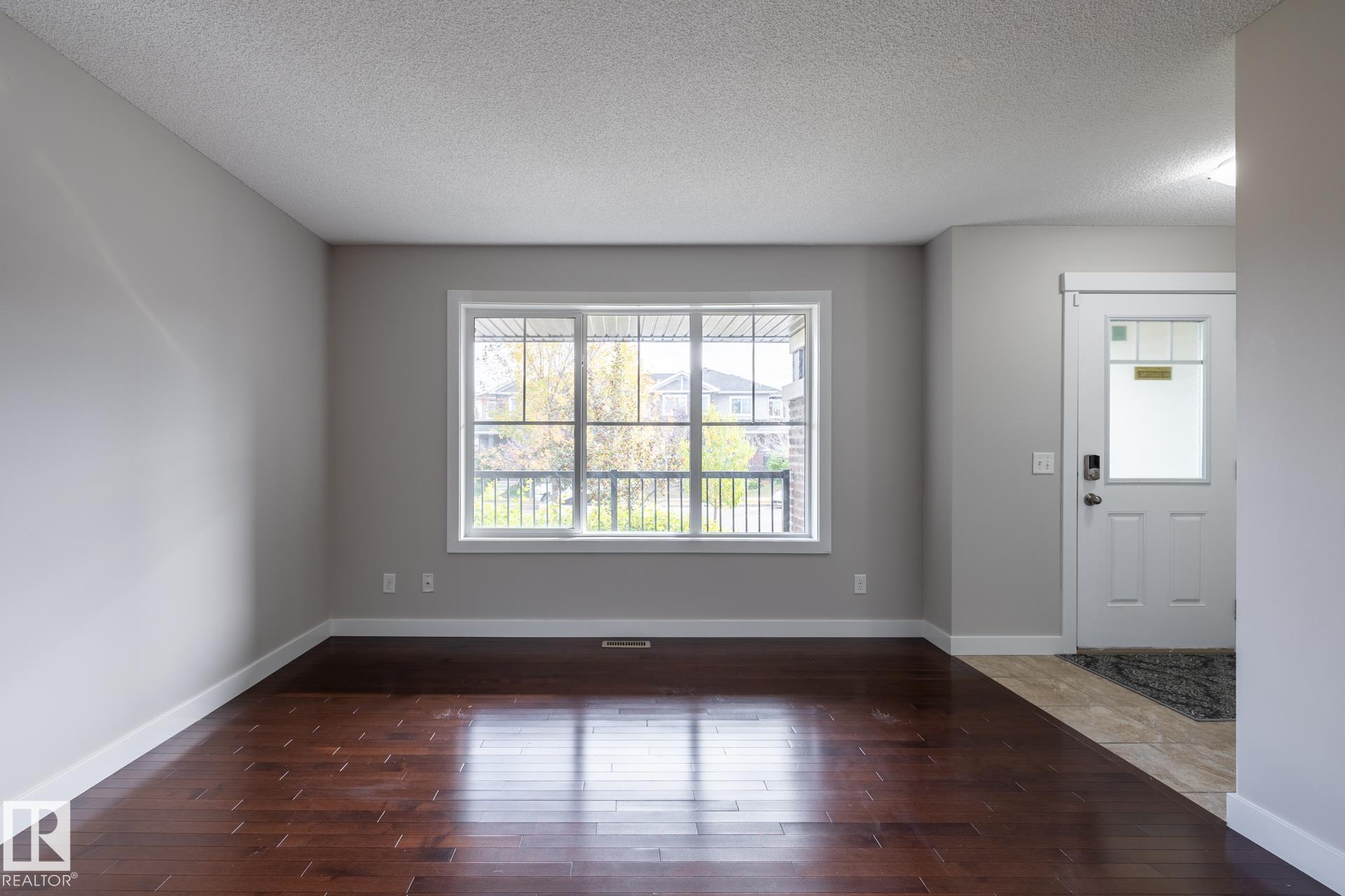 Photo 12 at 512 Chappelle SW, Chappelle Area, Edmonton