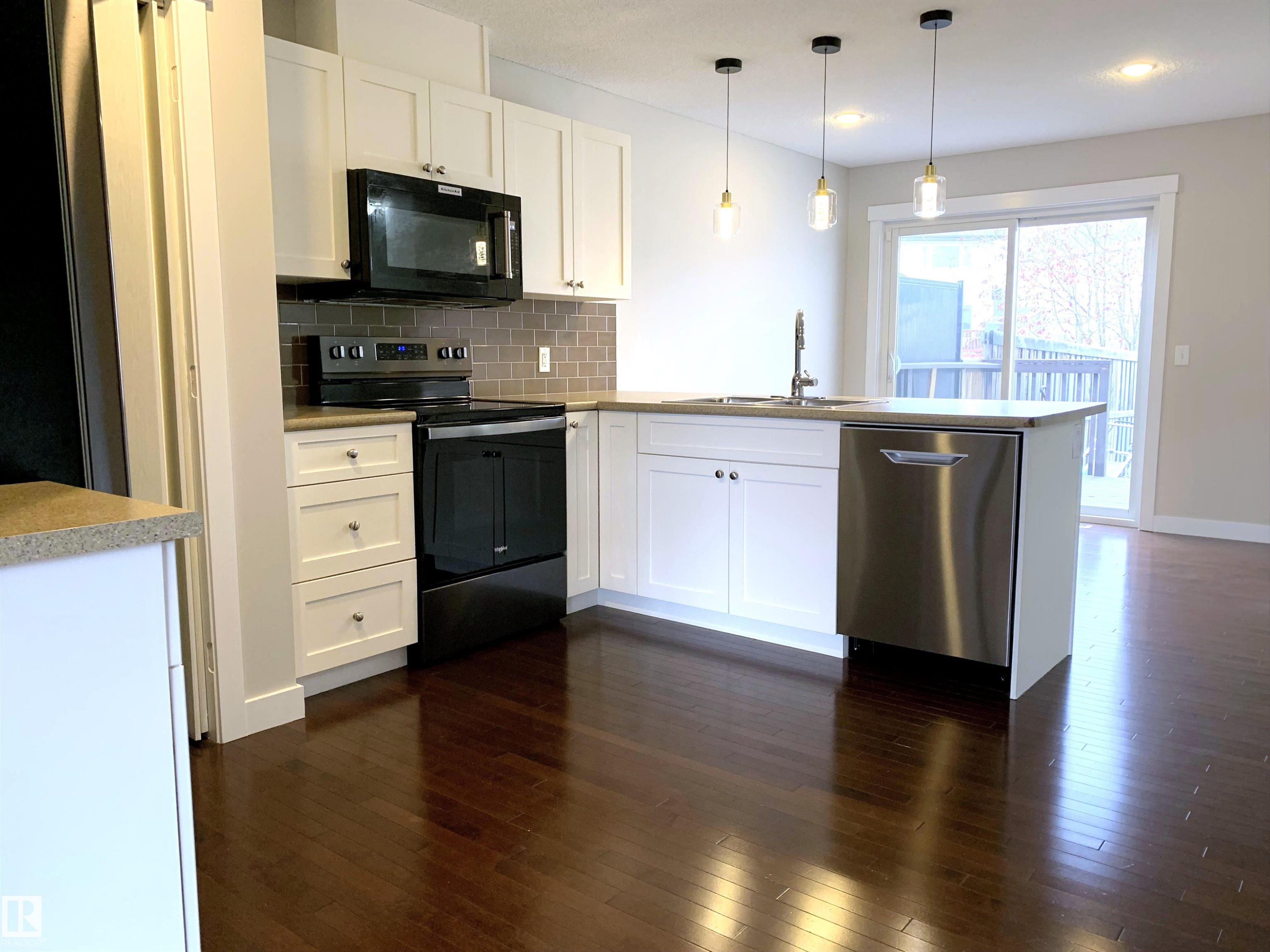 Photo 14 at 512 Chappelle SW, Chappelle Area, Edmonton