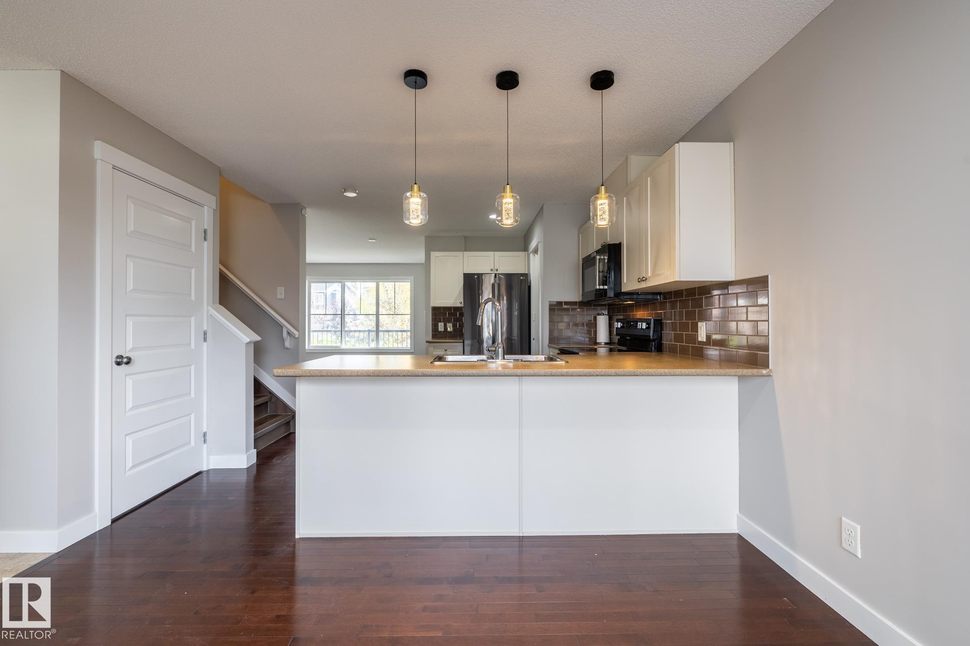 Photo 17 at 512 Chappelle SW, Chappelle Area, Edmonton