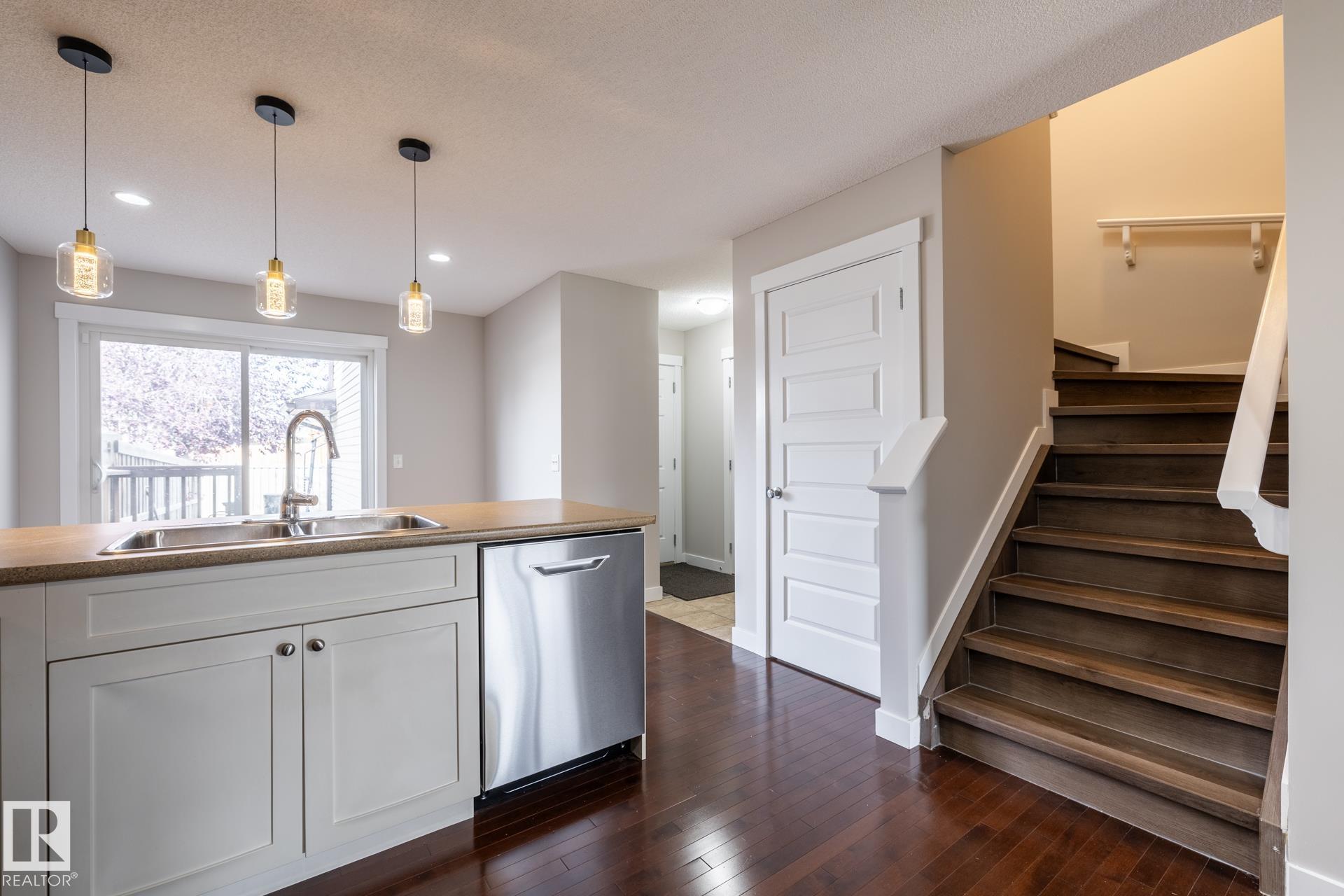 Photo 19 at 512 Chappelle SW, Chappelle Area, Edmonton