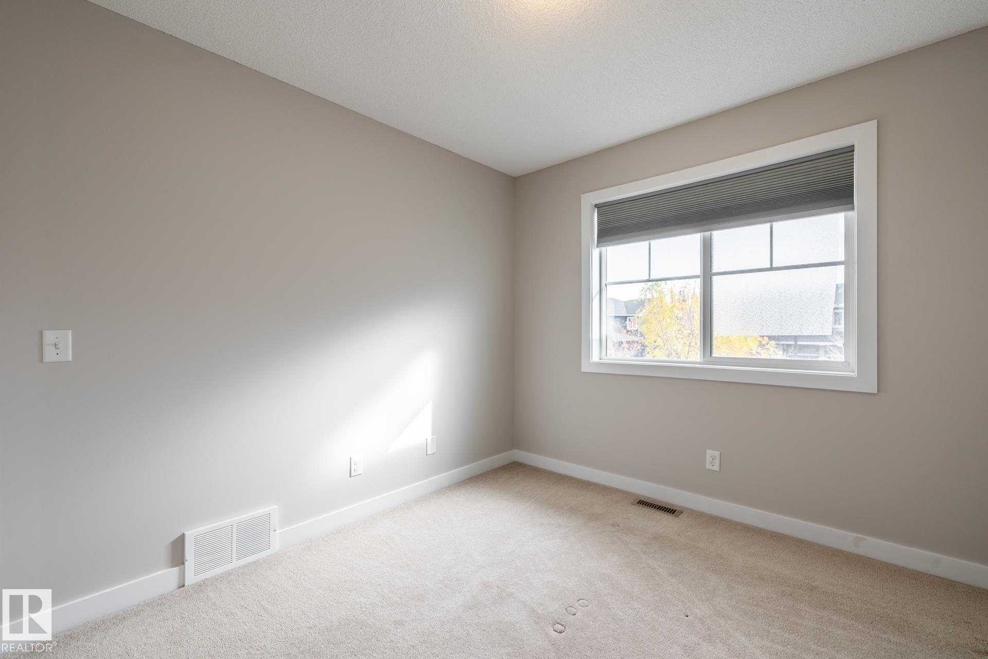 Photo 39 at 512 Chappelle SW, Chappelle Area, Edmonton