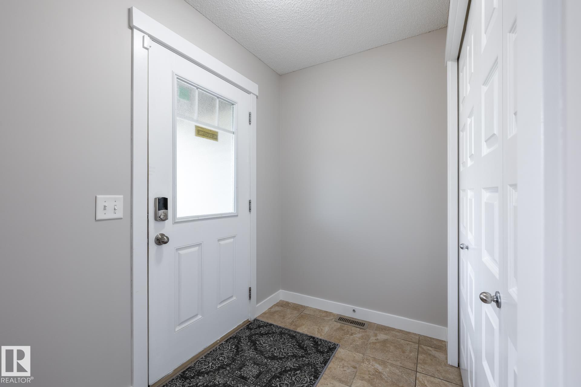 Photo 7 at 512 Chappelle SW, Chappelle Area, Edmonton