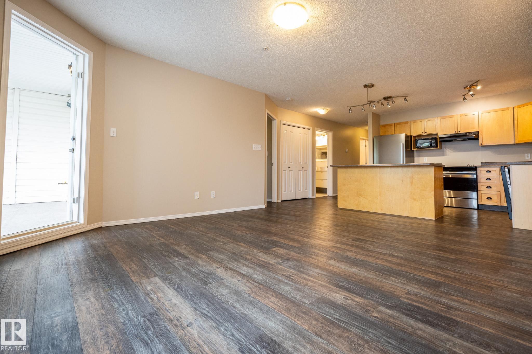 Photo 5 at 406 - 10311 111 Street NW, Downtown, Edmonton