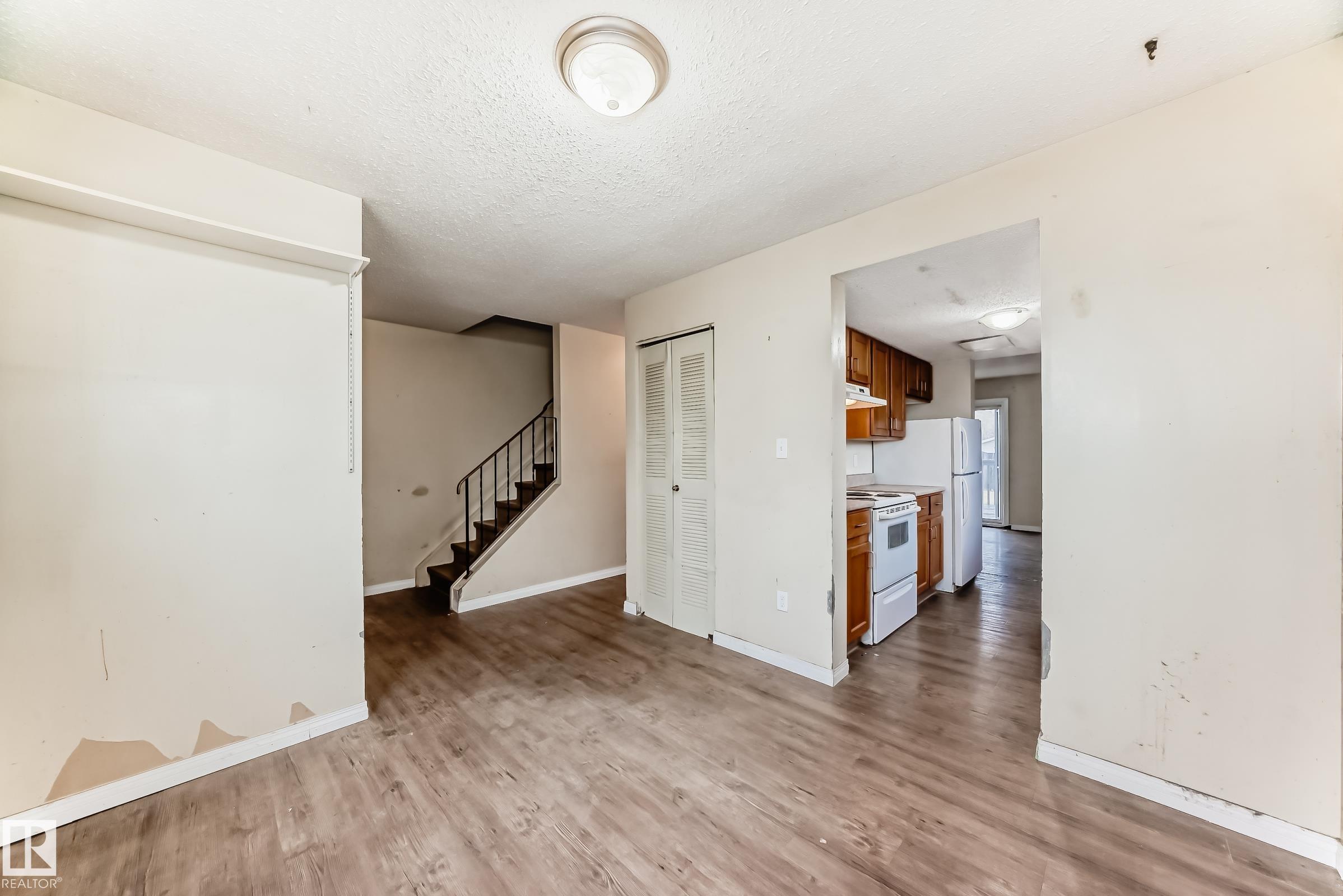 Photo 13 at 12607 161 Avenue NW, Dunluce, Edmonton