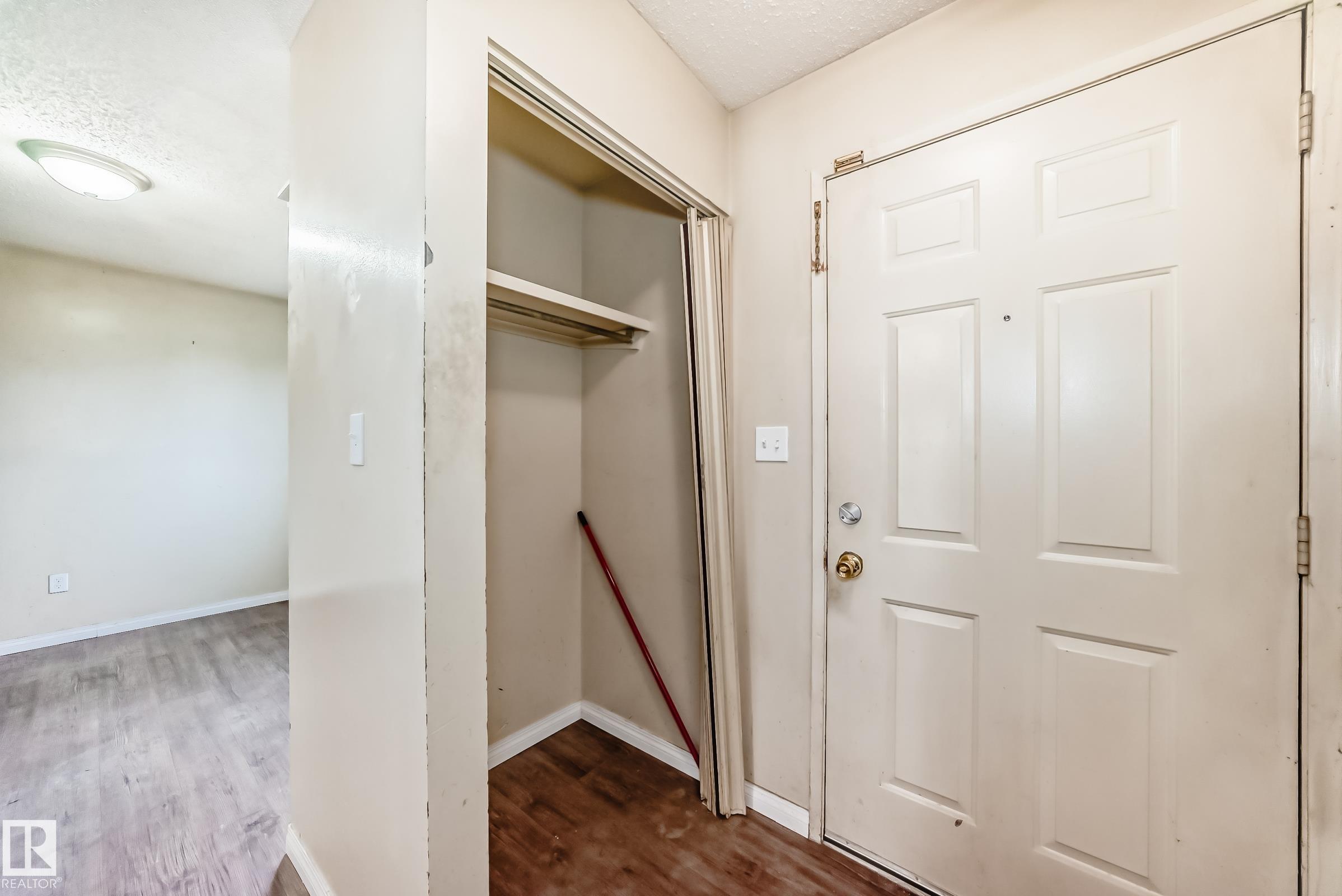 Photo 3 at 12607 161 Avenue NW, Dunluce, Edmonton