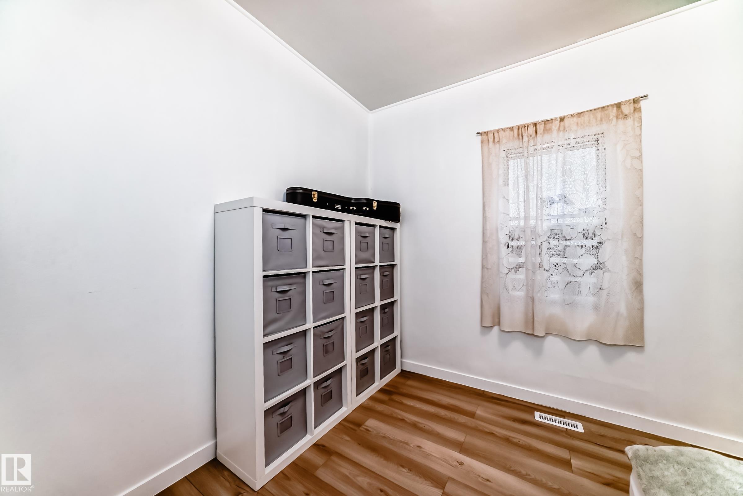 Photo 24 at 11331 92 Street NW, Alberta Avenue, Edmonton