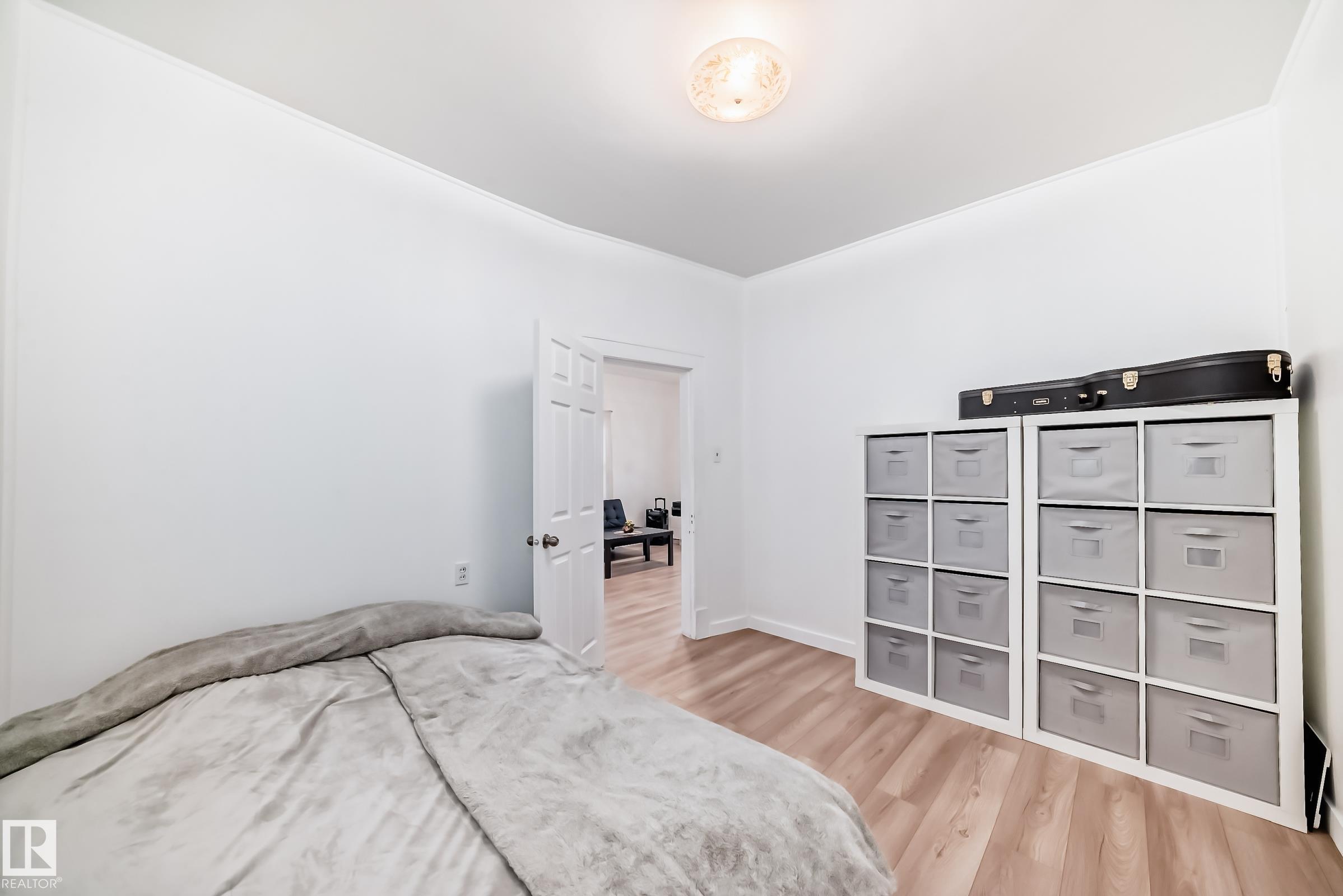 Photo 25 at 11331 92 Street NW, Alberta Avenue, Edmonton