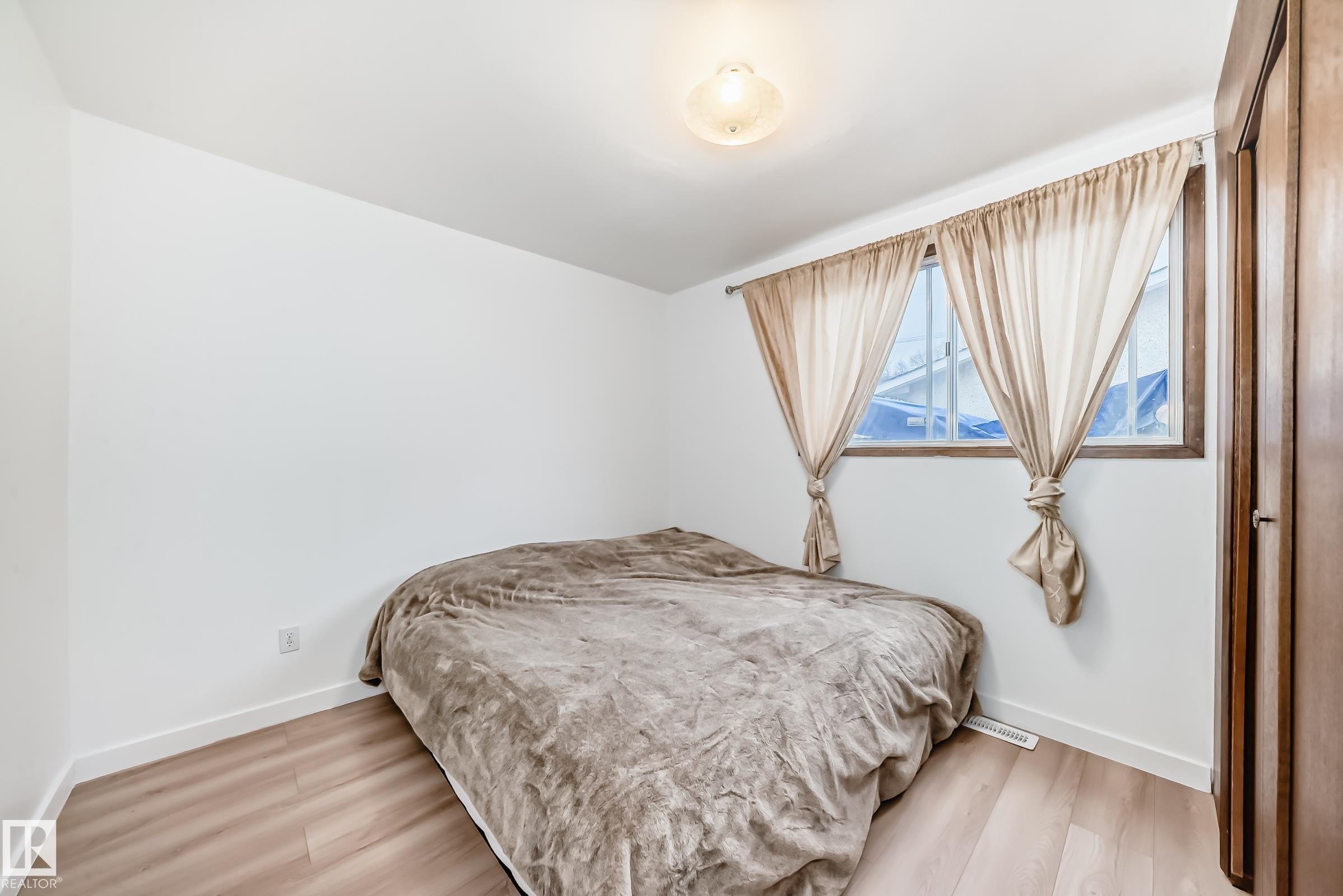 Photo 27 at 11331 92 Street NW, Alberta Avenue, Edmonton