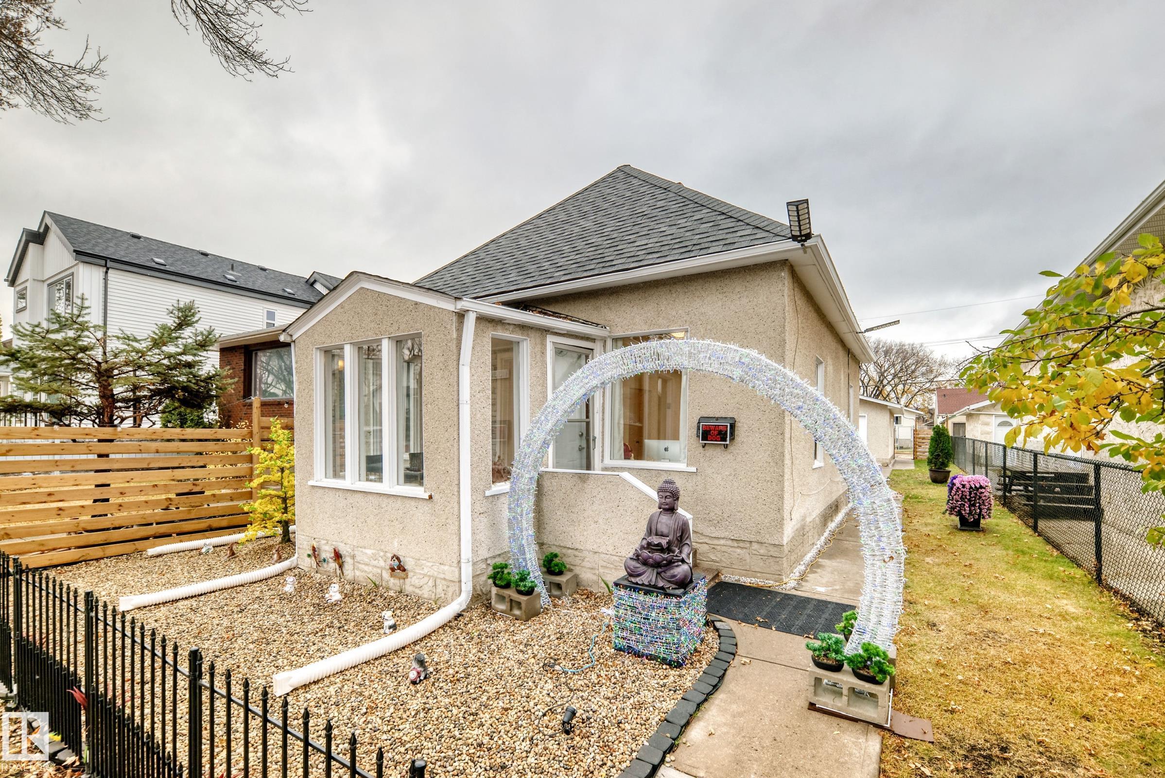 Photo 43 at 11331 92 Street NW, Alberta Avenue, Edmonton