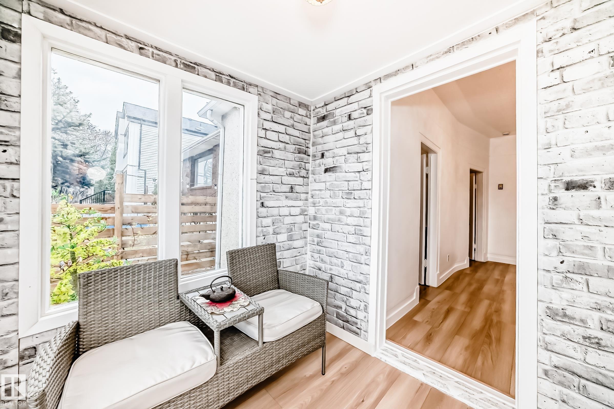 Photo 8 at 11331 92 Street NW, Alberta Avenue, Edmonton