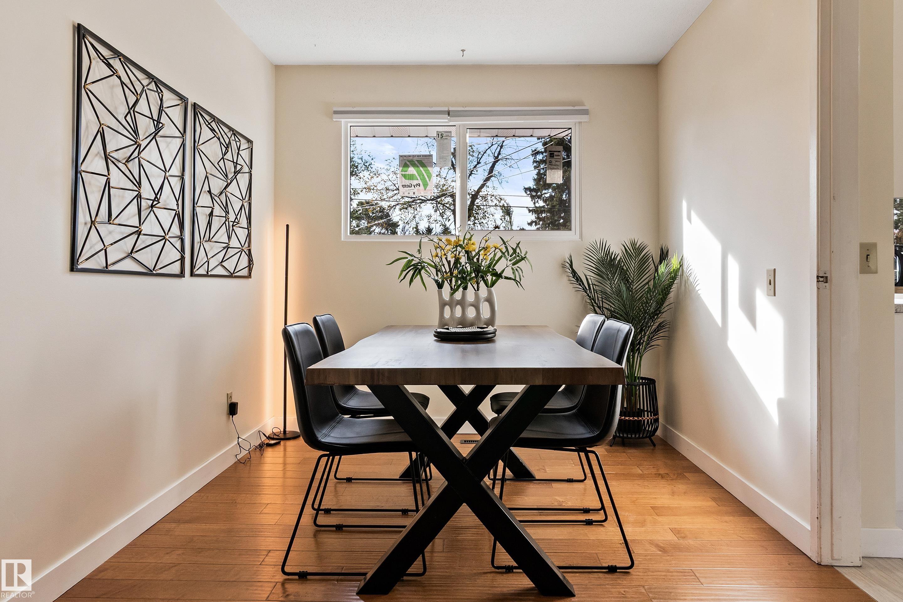 Photo 19 at 7203 93 Avenue NW, Ottewell, Edmonton