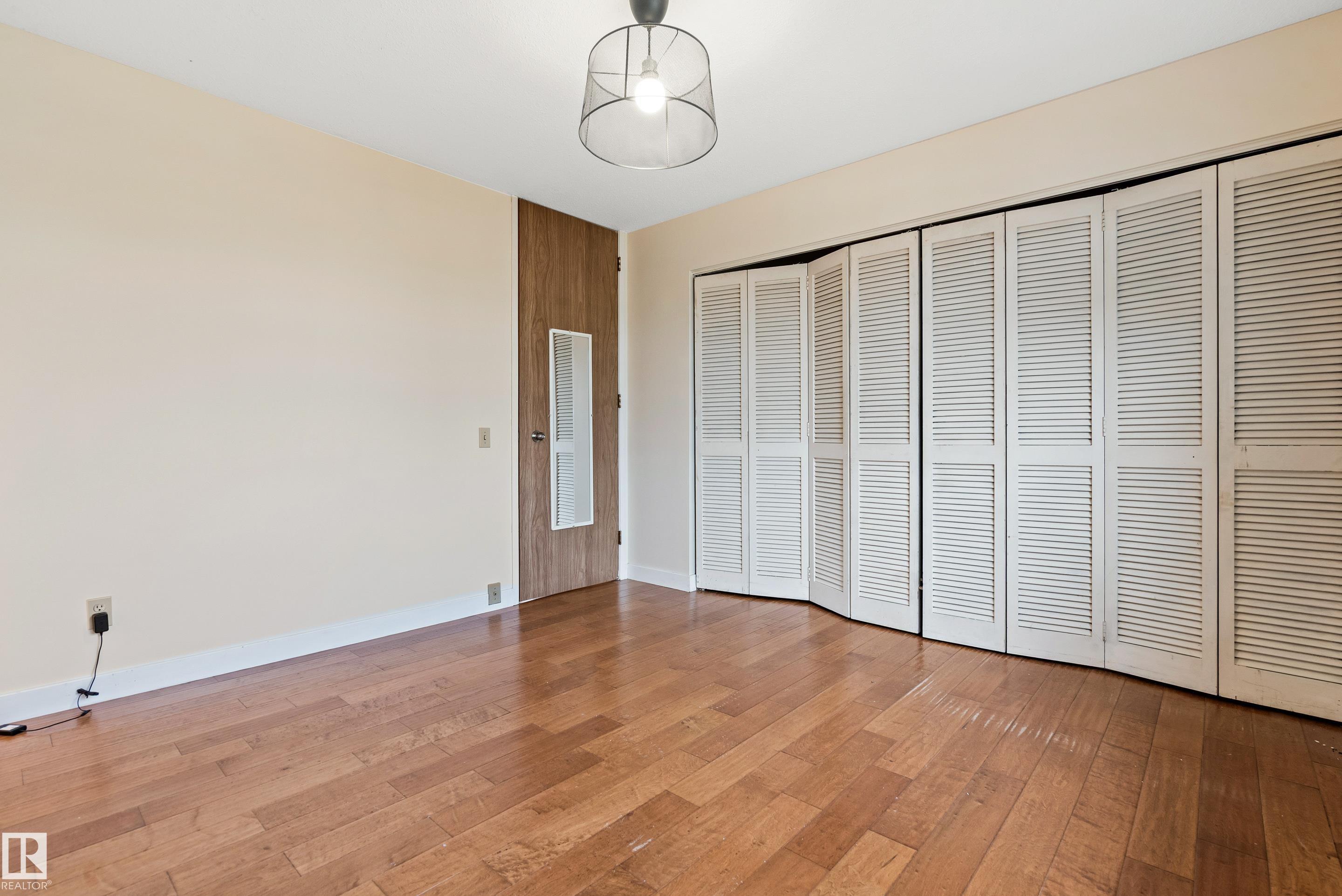 Photo 26 at 7203 93 Avenue NW, Ottewell, Edmonton