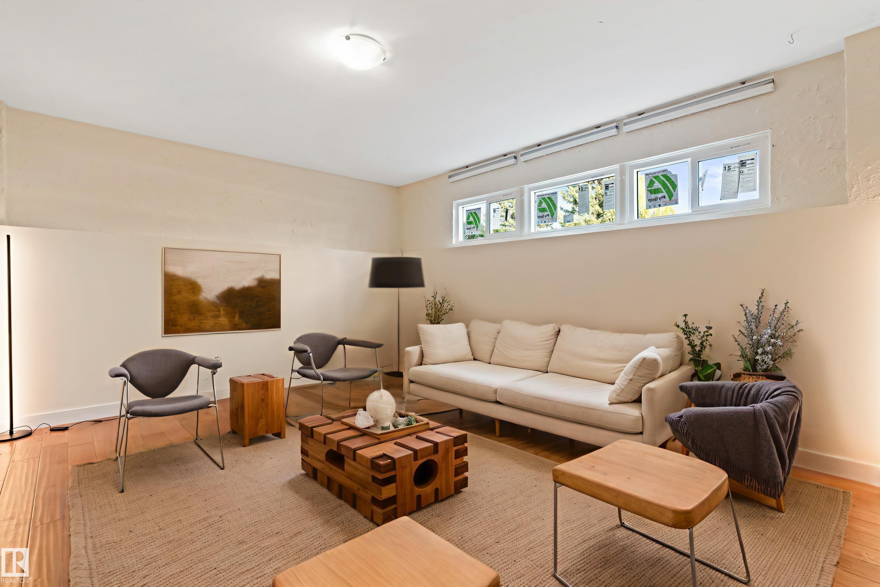 Photo 31 at 7203 93 Avenue NW, Ottewell, Edmonton