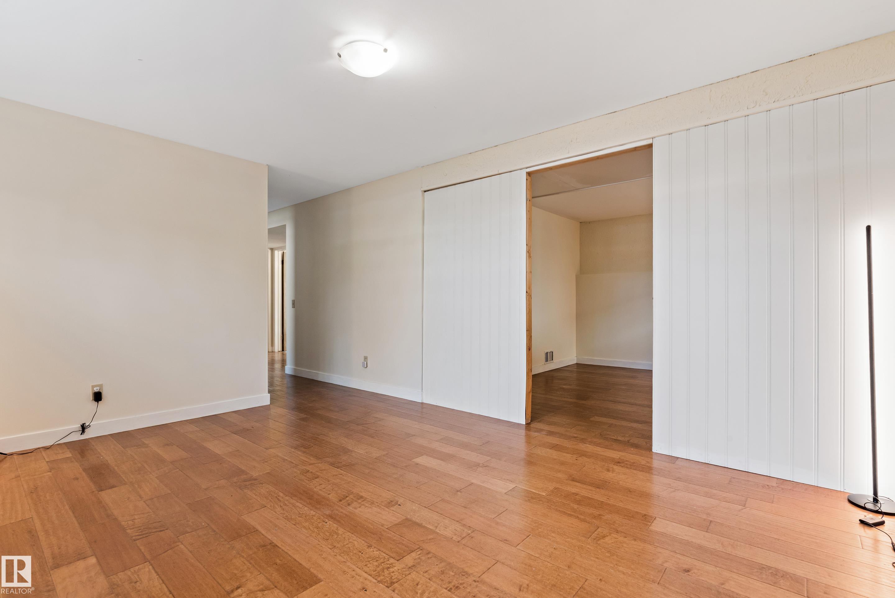 Photo 33 at 7203 93 Avenue NW, Ottewell, Edmonton