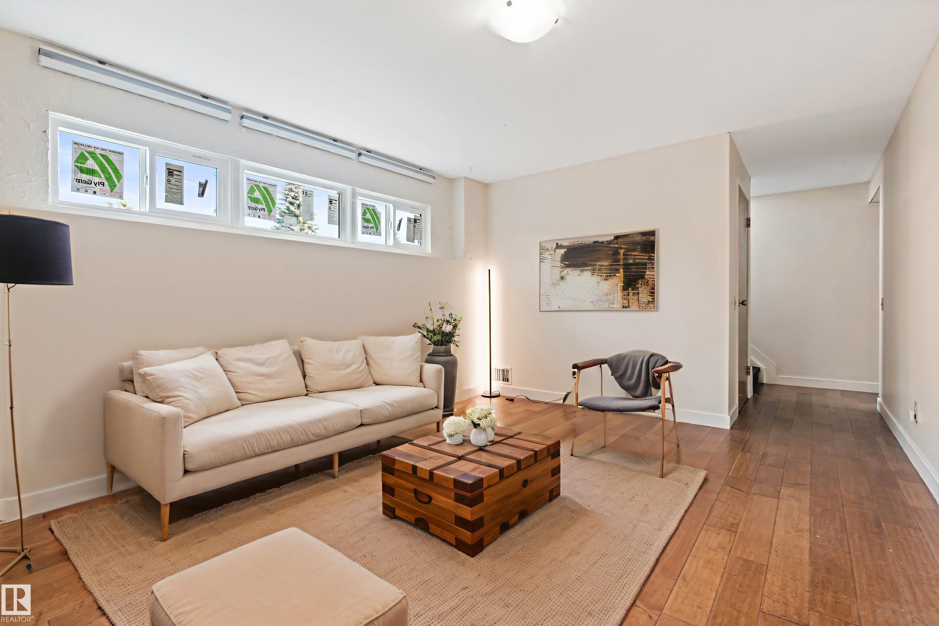 Photo 34 at 7203 93 Avenue NW, Ottewell, Edmonton