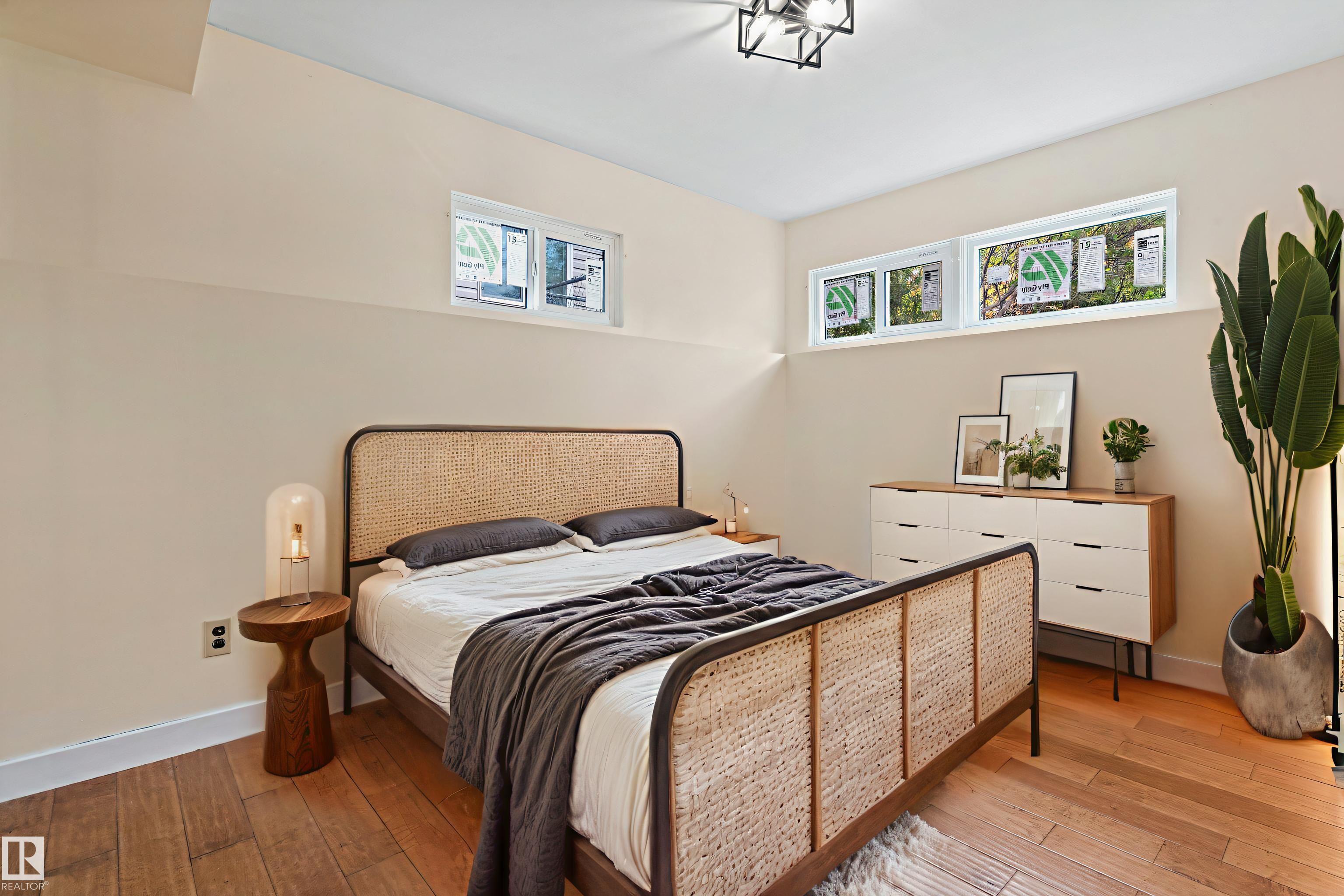 Photo 42 at 7203 93 Avenue NW, Ottewell, Edmonton