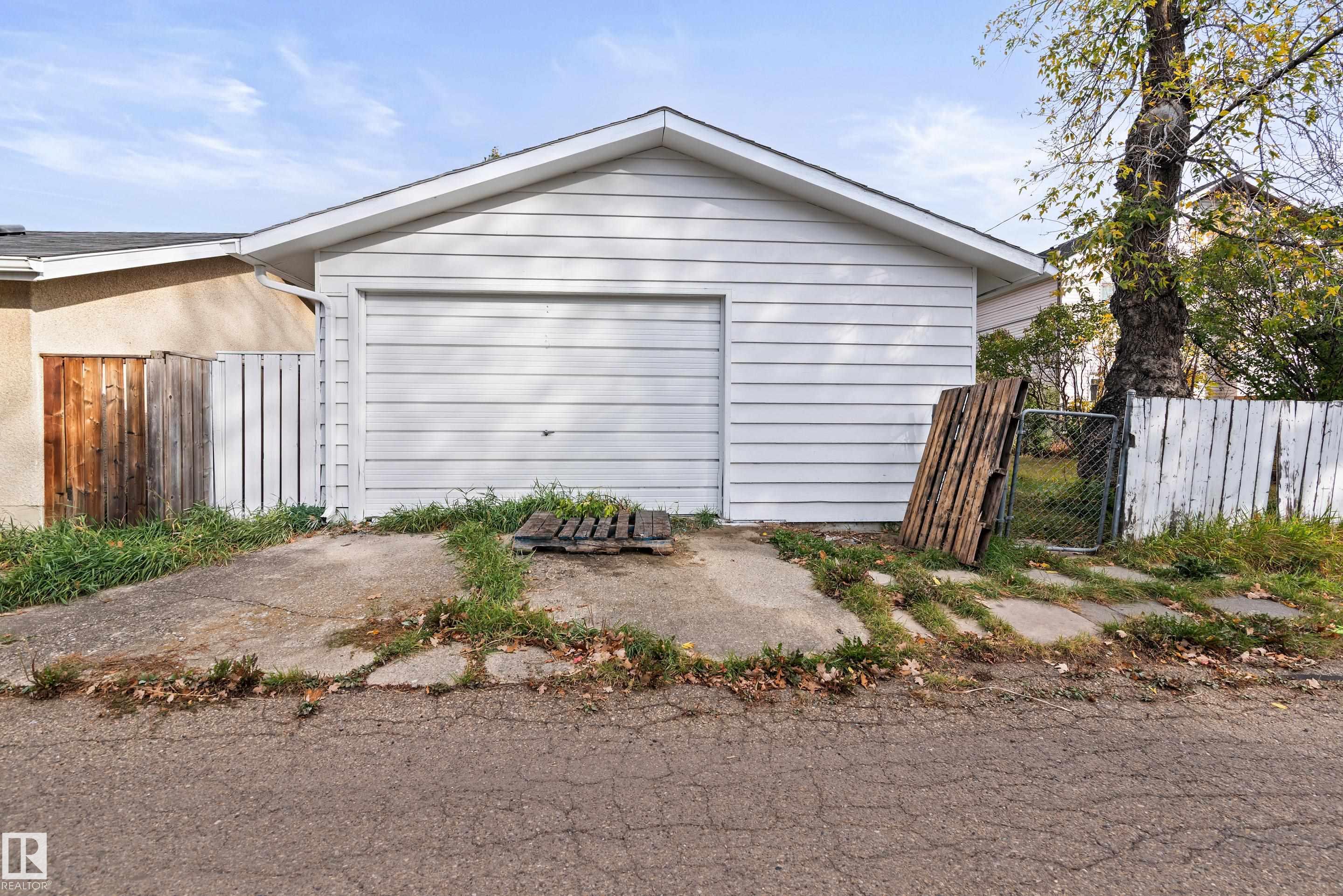 Photo 51 at 7203 93 Avenue NW, Ottewell, Edmonton