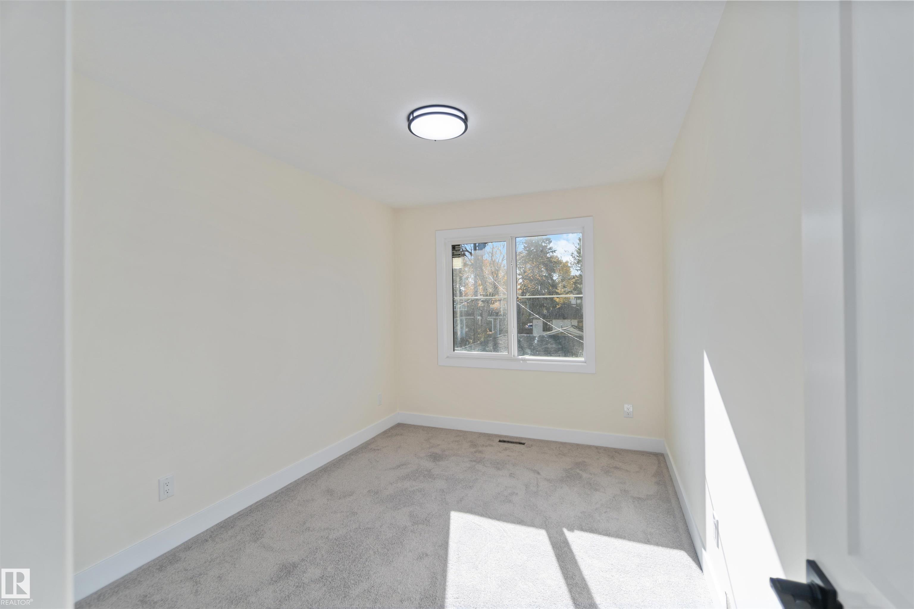 Photo 23 at 8319 81ave NW, King Edward Park, Edmonton