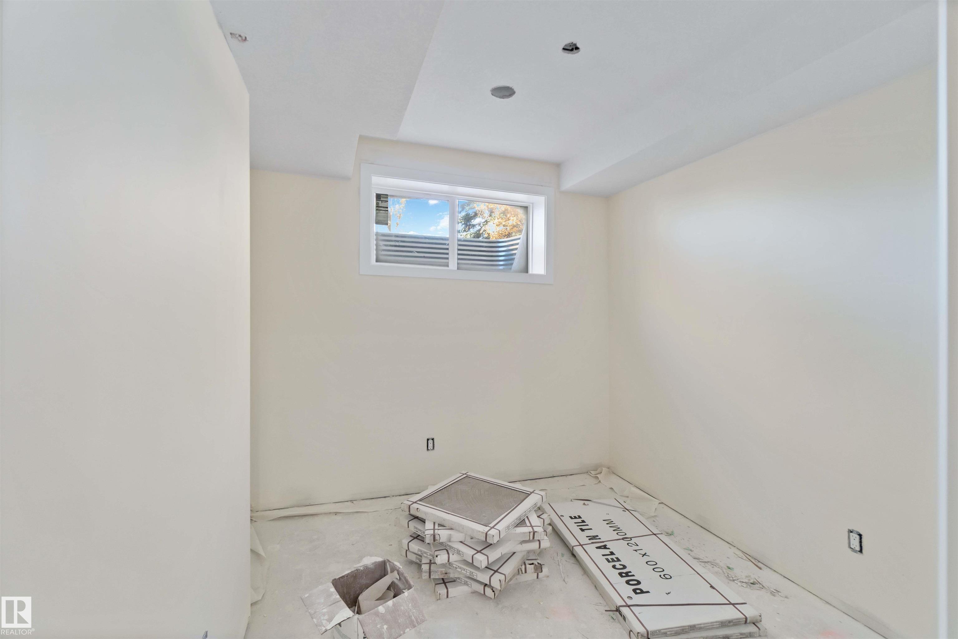 Photo 30 at 8319 81ave NW, King Edward Park, Edmonton