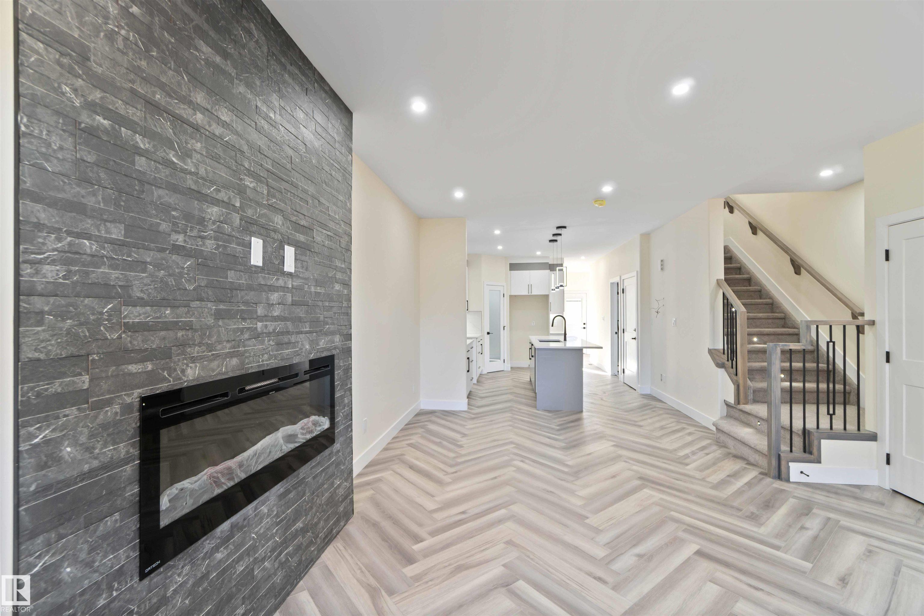 Photo 4 at 8319 81ave NW, King Edward Park, Edmonton